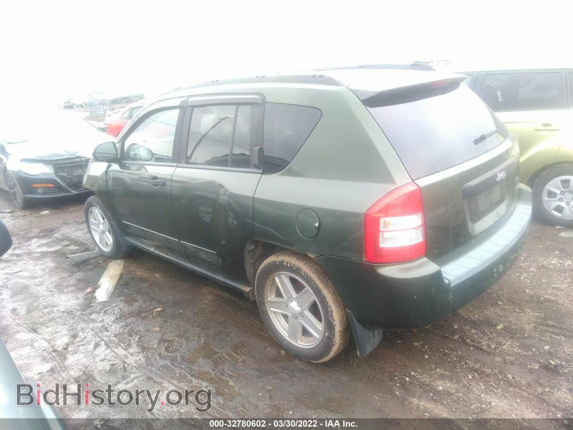 2009 JEEP COMPASS - VIN: 1J4FF47B39D107597 - Фото 3