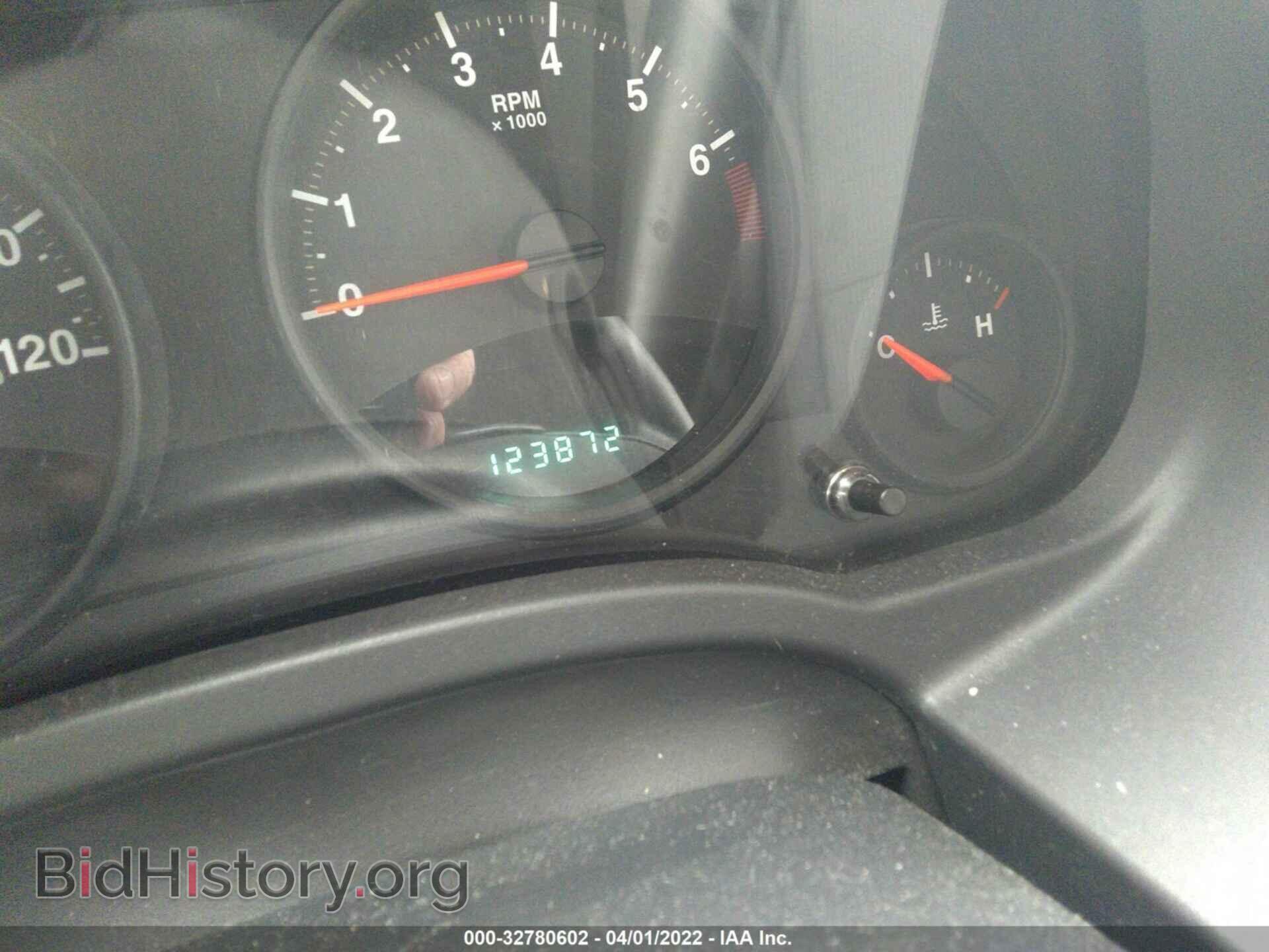 2009 JEEP COMPASS - VIN: 1J4FF47B39D107597 - Фото 7