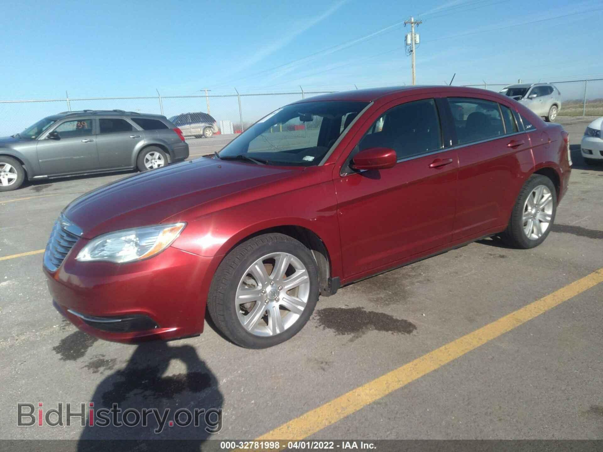 2012 CHRYSLER 200 - VIN: 1C3CCBBB0CN283901 - Фото 2