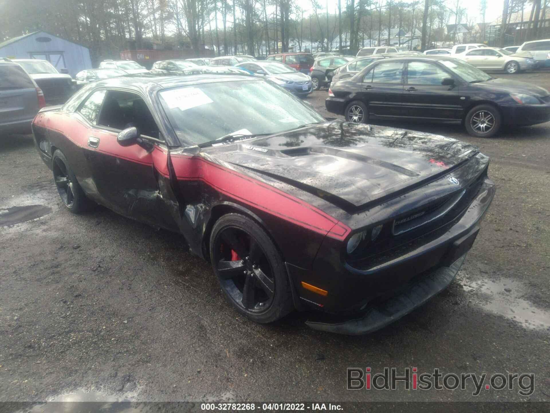 Photo 2B3LJ74W99H617893 - DODGE CHALLENGER 2009