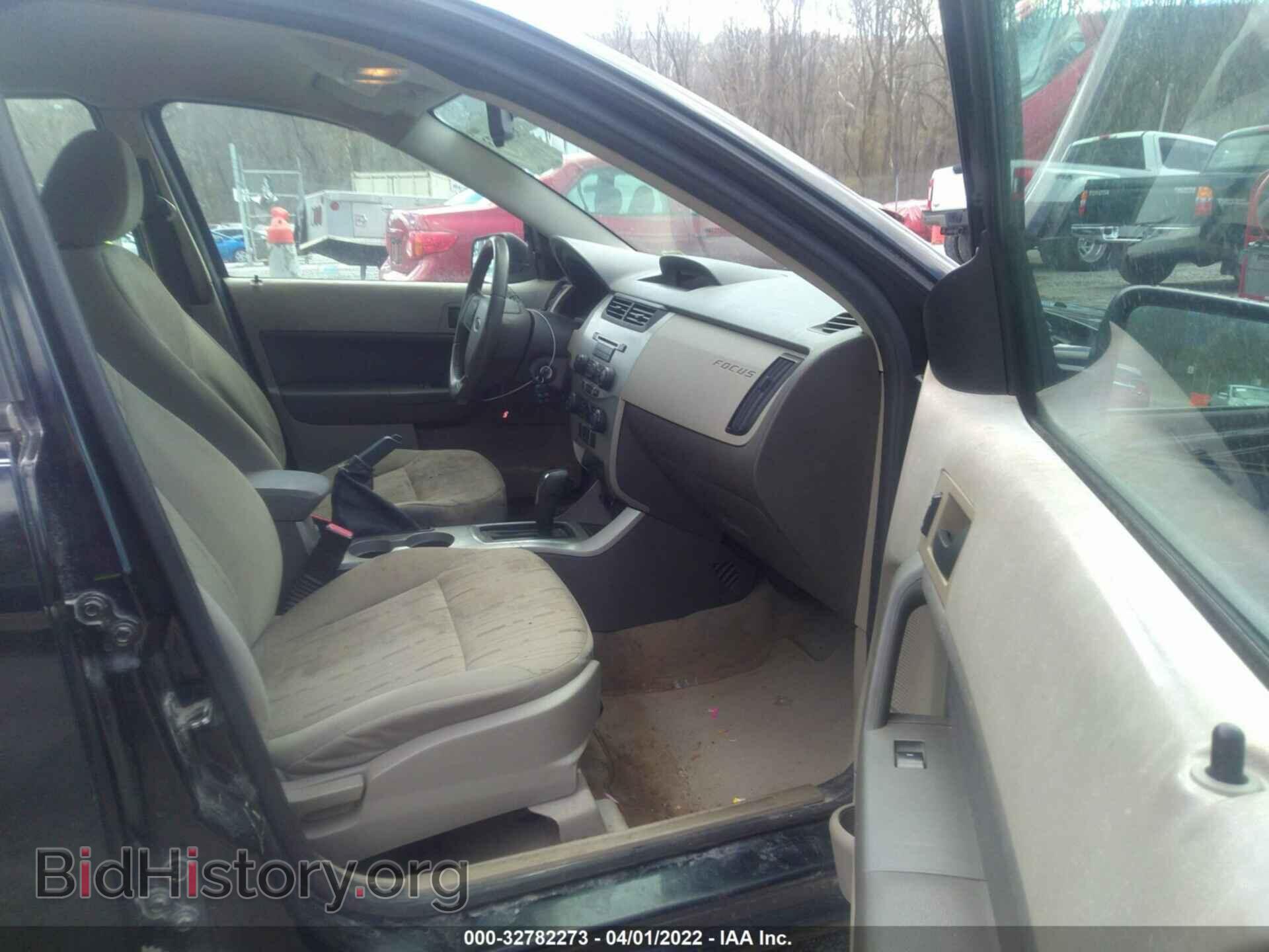 2011 FORD FOCUS - VIN: 1FAHP3FN4BW105438 - Фото 5