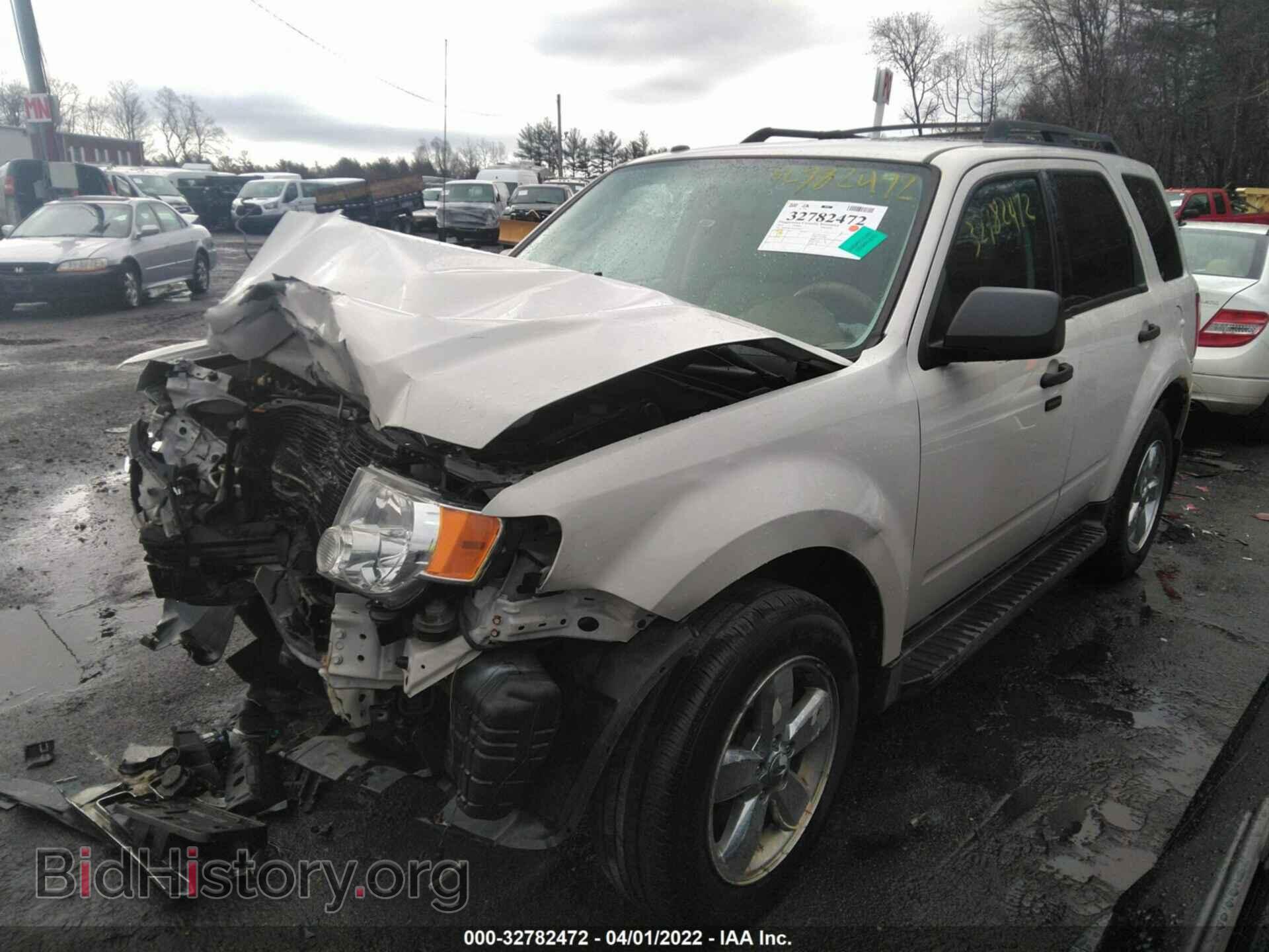 2012 FORD ESCAPE - VIN: 1FMCU0D73CKA68032 - Фото 2