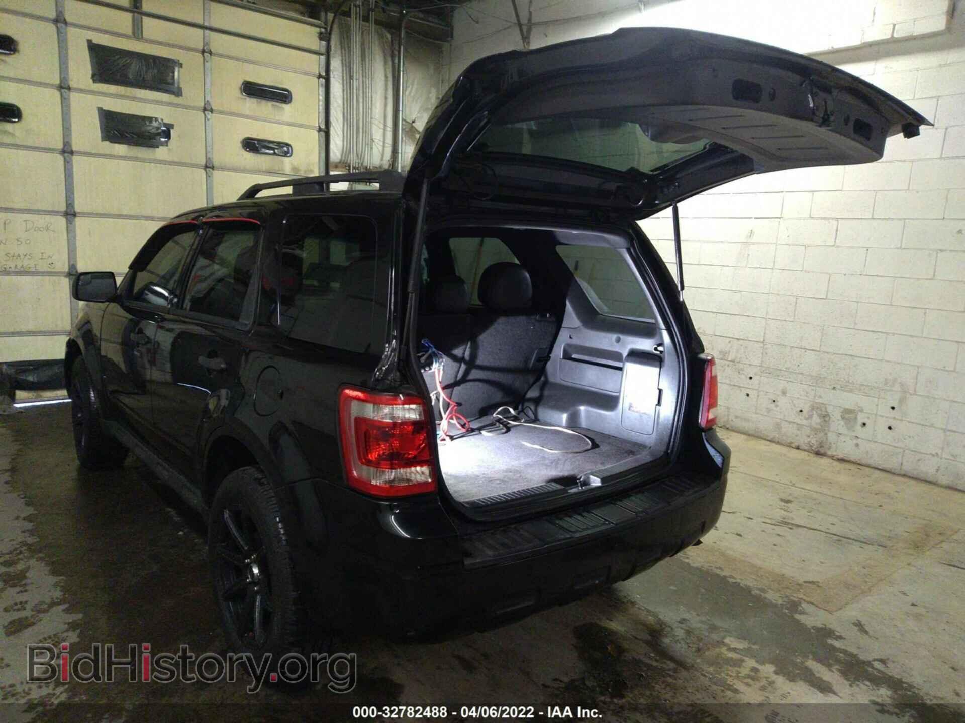 2011 FORD ESCAPE - VIN: 1FMCU0D77BKB01029 - Фото 3