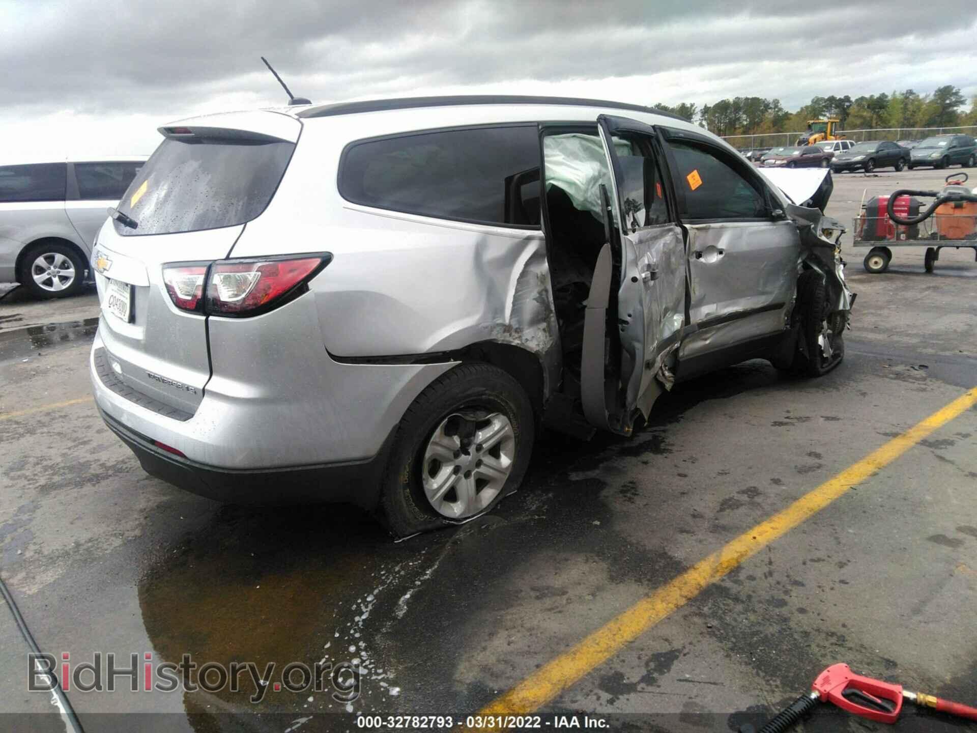 2014 CHEVROLET TRAVERSE - VIN: 1GNKRFKD8EJ131820 - Фото 4