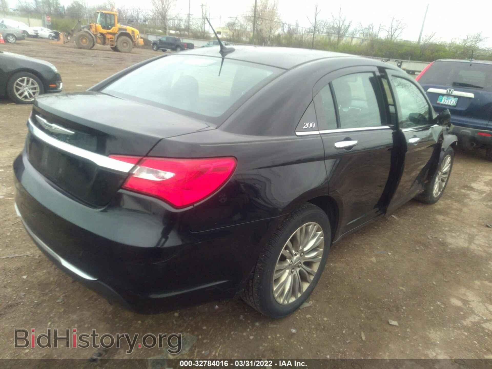 2012 CHRYSLER 200 - VIN: 1C3CCBCBXCN303585 - Фото 4