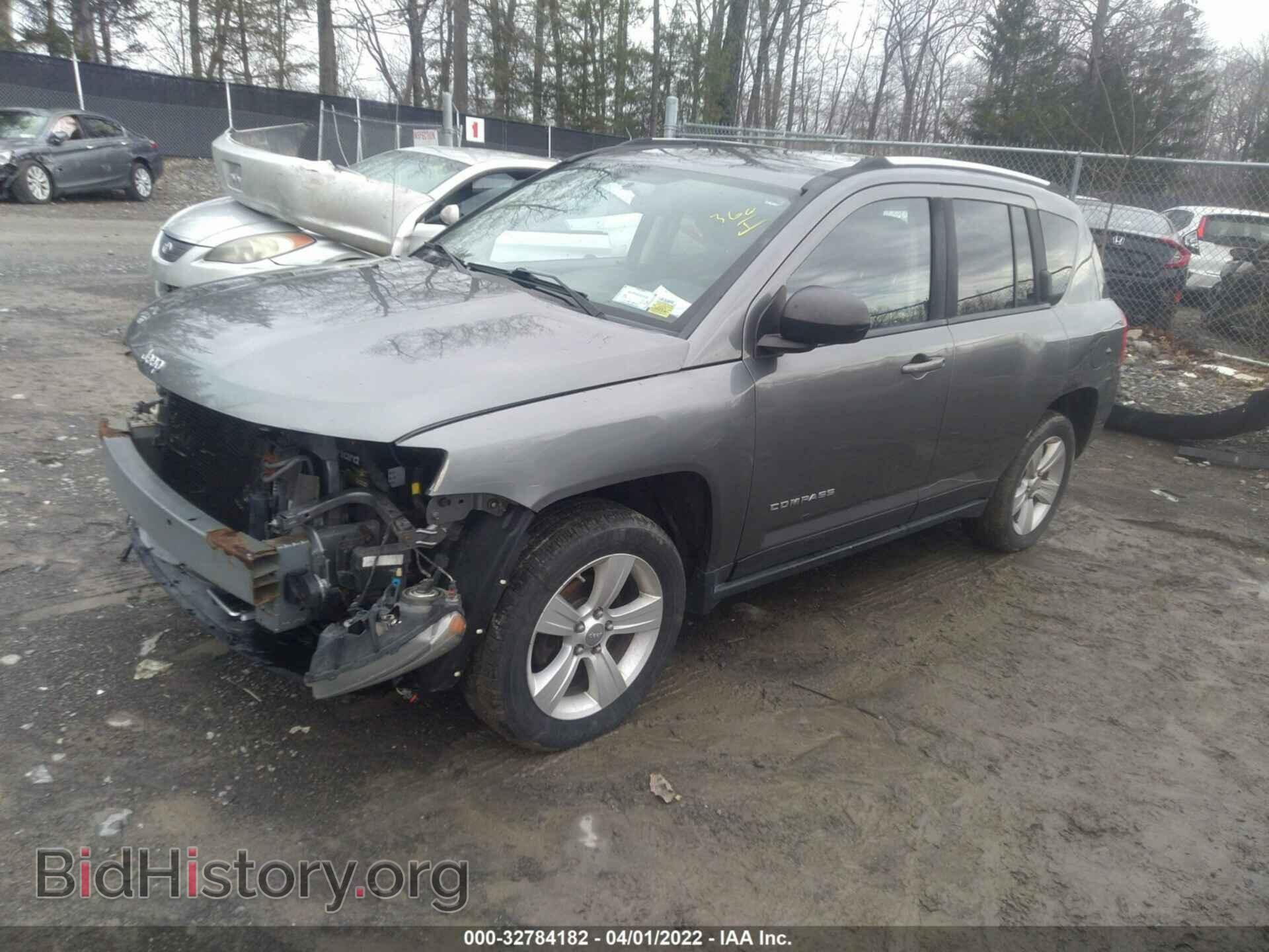 2012 JEEP COMPASS - VIN: 1C4NJDBB8CD589322 - Фото 2