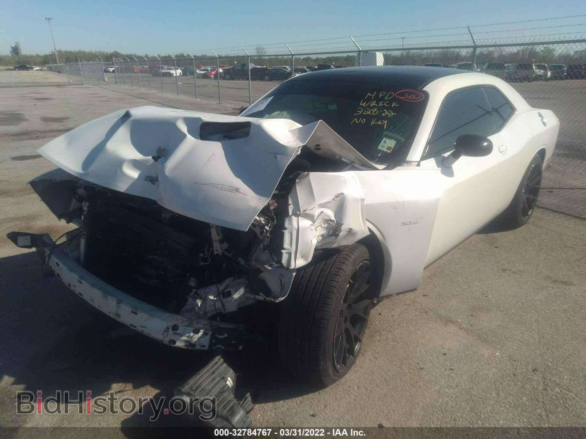 2015 DODGE CHALLENGER - VIN: 2C3CDZAT0FH747315 - Photo 2