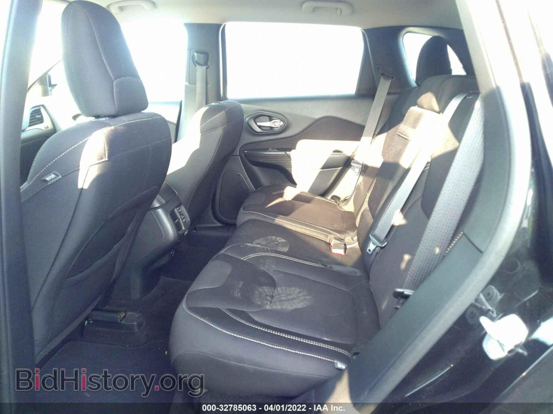 2015 JEEP CHEROKEE - VIN: 1C4PJLCB3FW720473 - Фото 8
