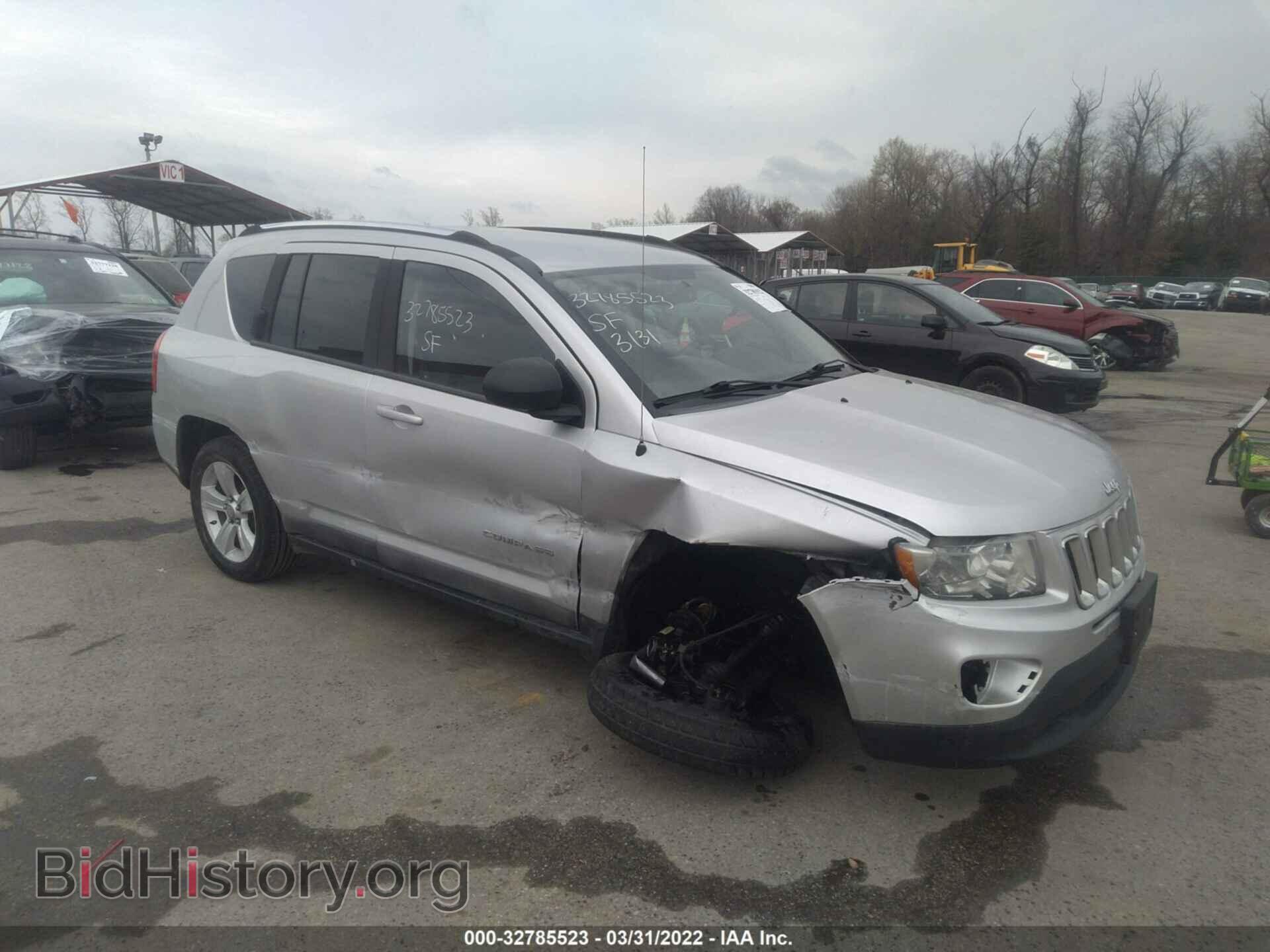 Photo 1J4NT1FB3BD140318 - JEEP COMPASS 2011