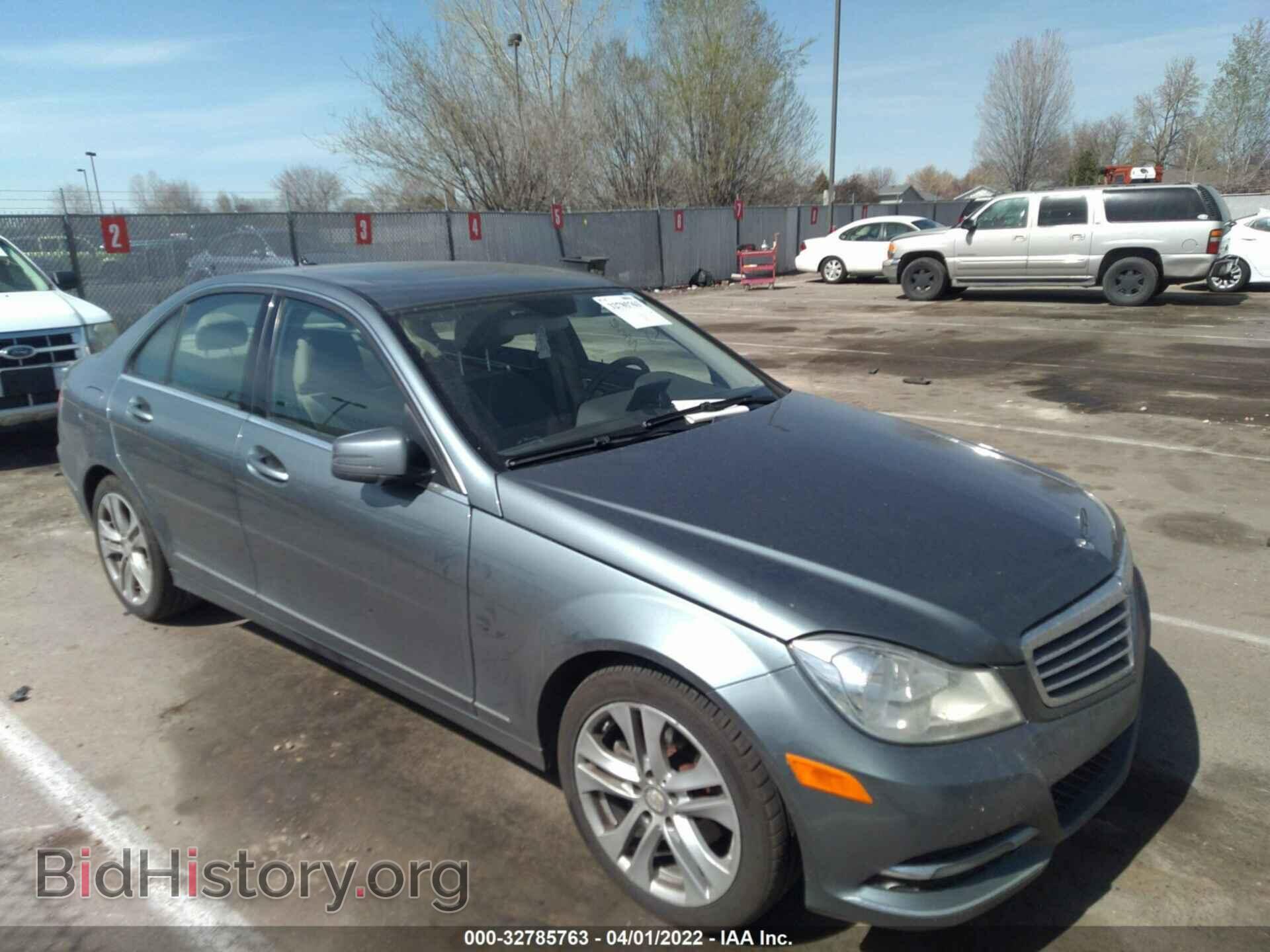 Photo WDDGF8BB7CF880910 - MERCEDES-BENZ C-CLASS 2012