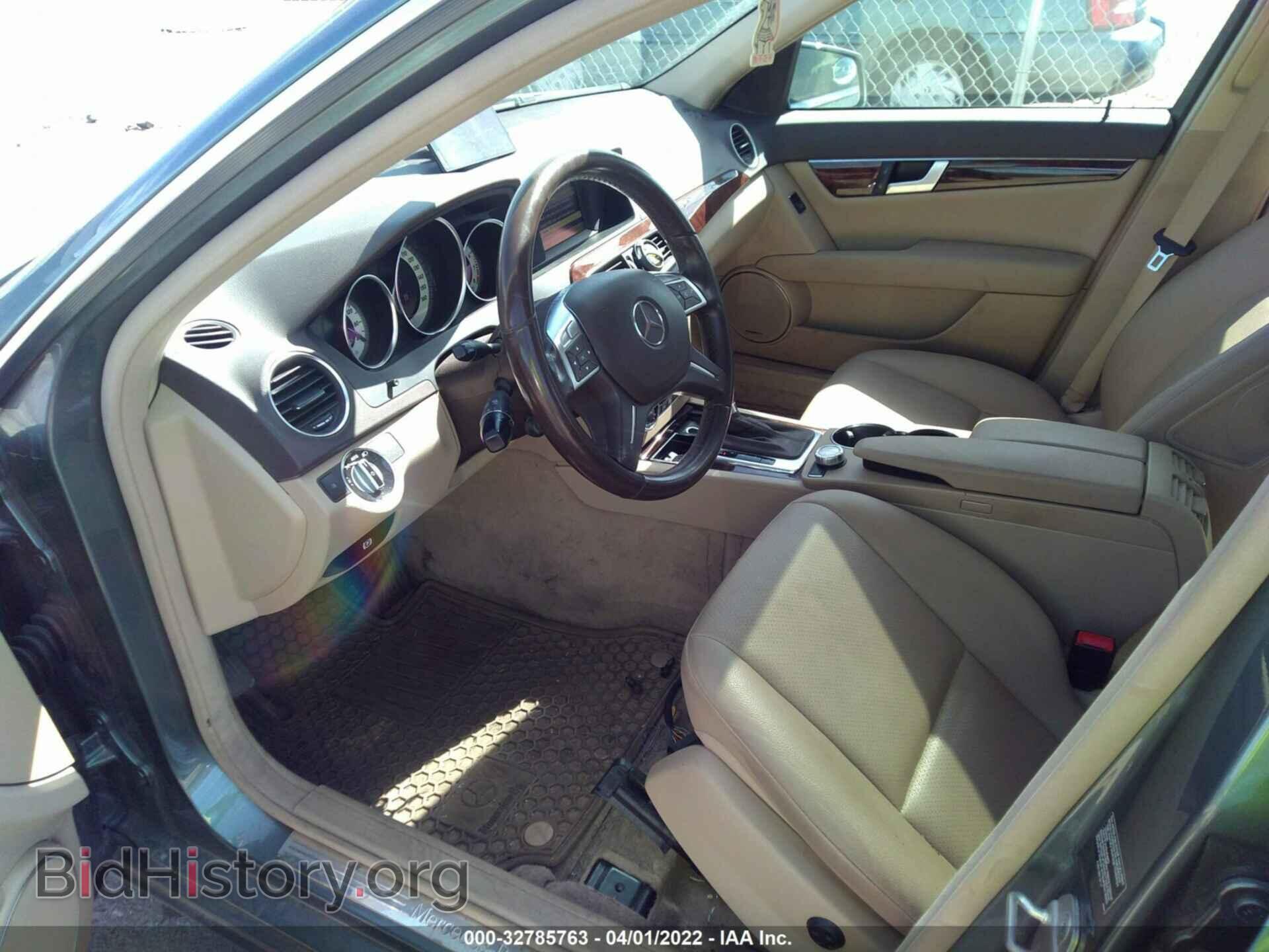 2012 MERCEDES-BENZ C-CLASS - VIN: WDDGF8BB7CF880910 - Фото 5