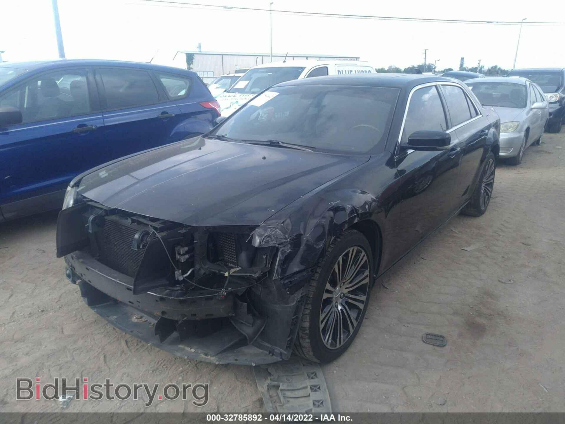 2012 CHRYSLER 300 - VIN: 2C3CCABG5CH256899 - Фото 2