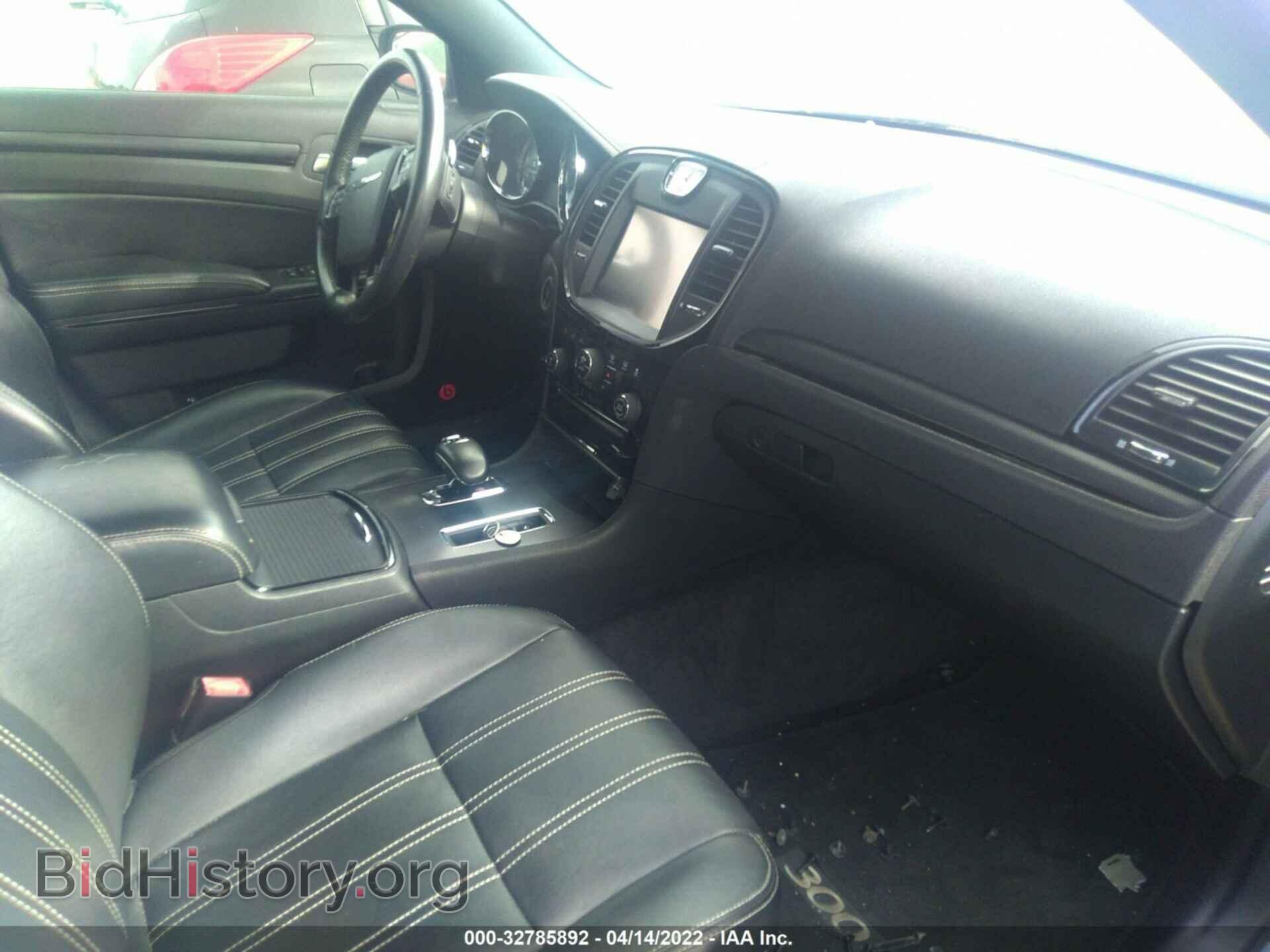 2012 CHRYSLER 300 - VIN: 2C3CCABG5CH256899 - Фото 5