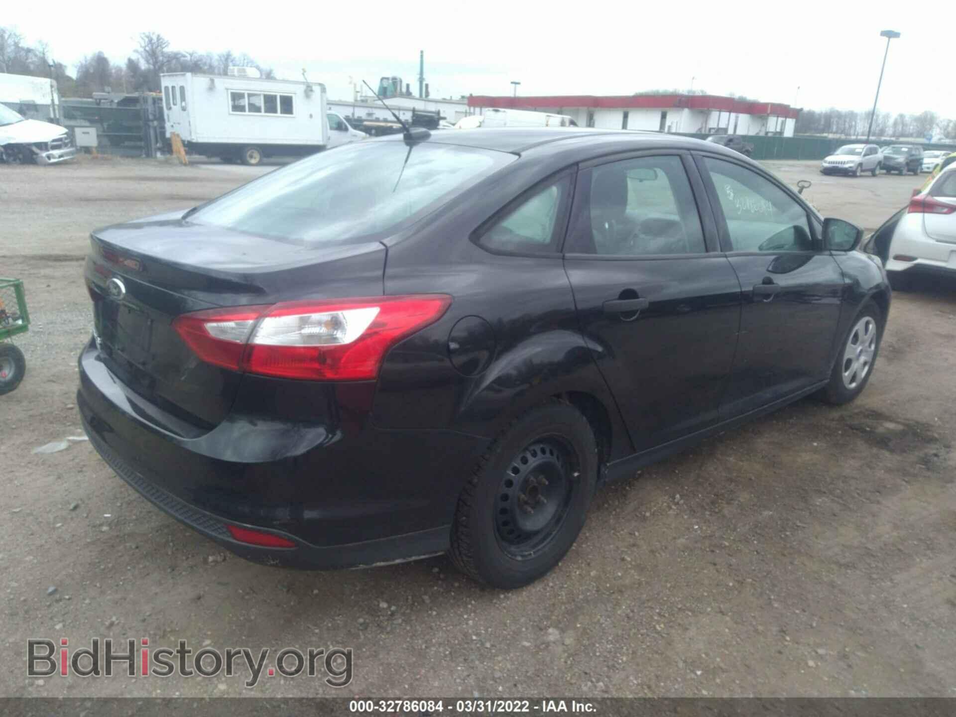 2012 FORD FOCUS - VIN: 1FAHP3E2XCL433943 - Фото 4