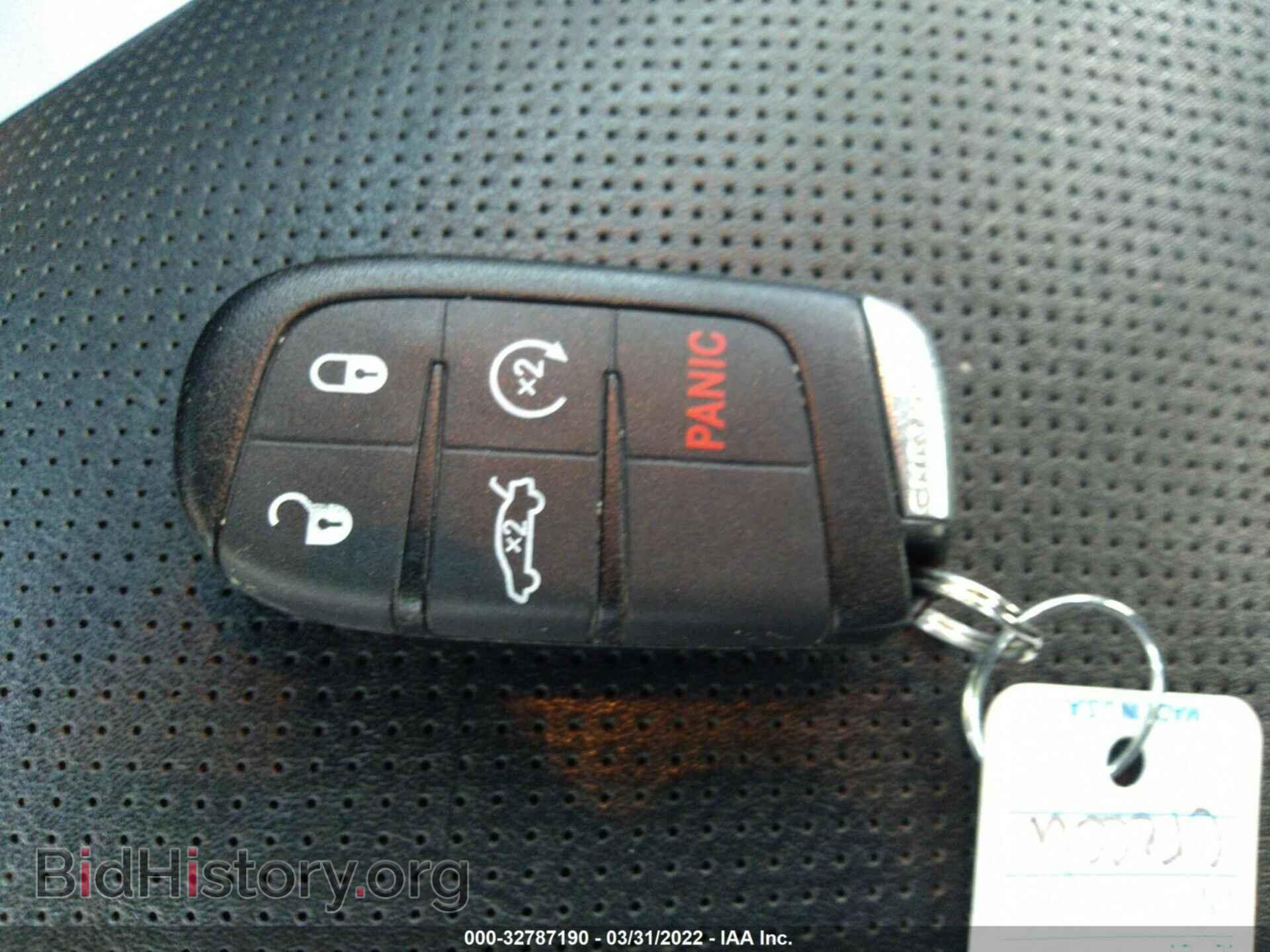 2013 CHRYSLER 300 - VIN: 2C3CCAEG4DH735456 - Фото 11