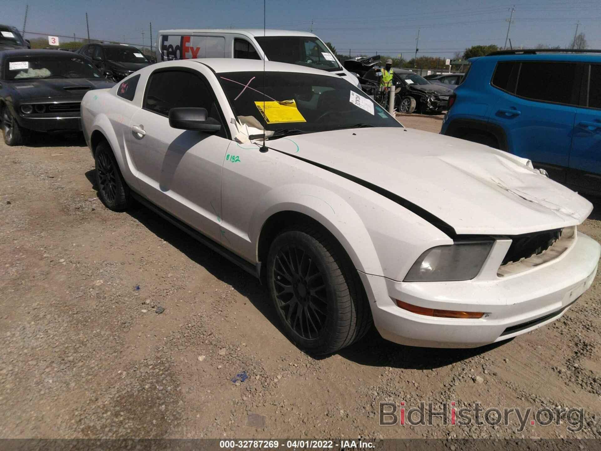 Photo 1ZVFT80N375335078 - FORD MUSTANG 2007