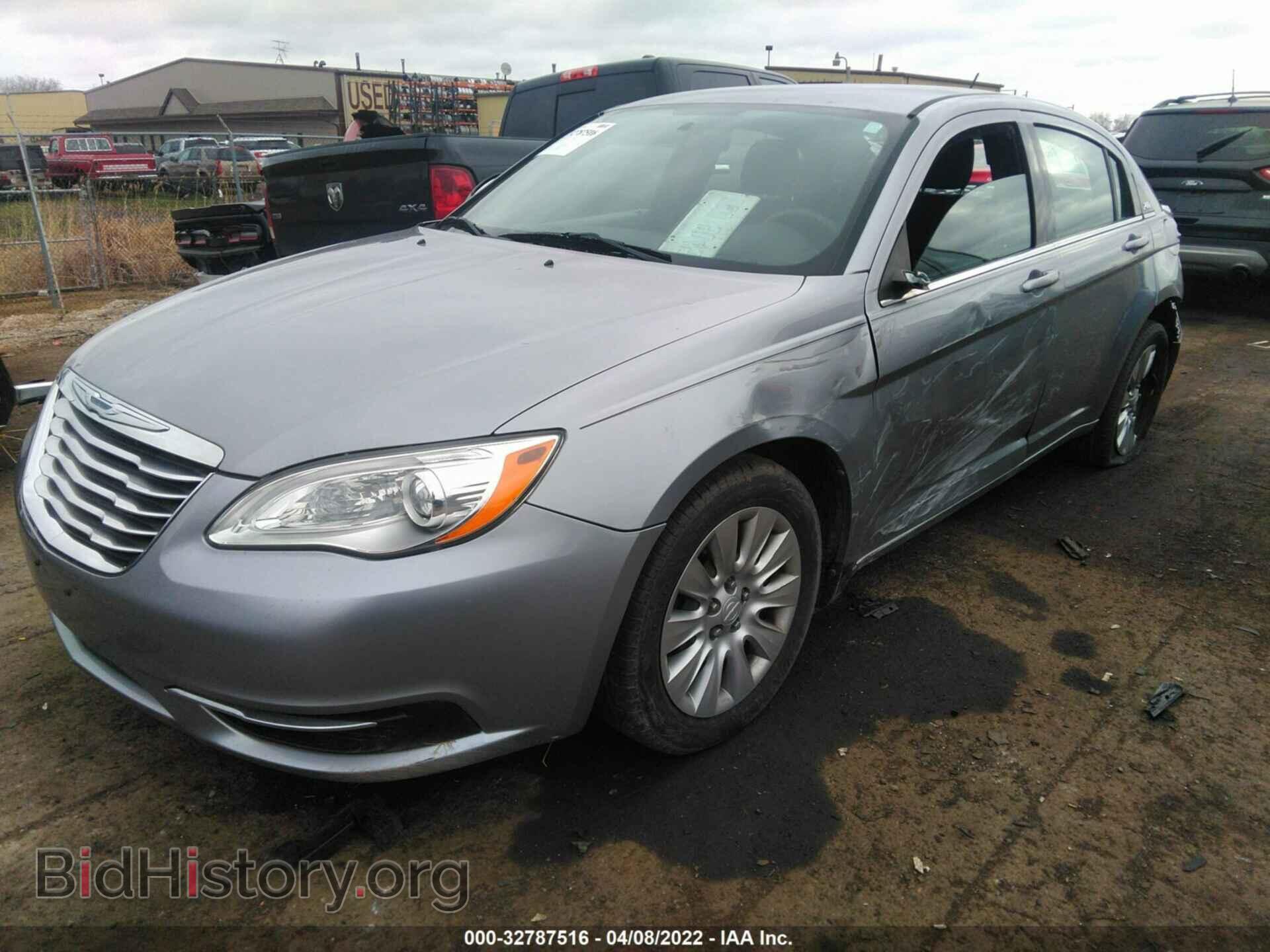 2013 CHRYSLER 200 - VIN: 1C3CCBAB2DN641647 - Фото 2