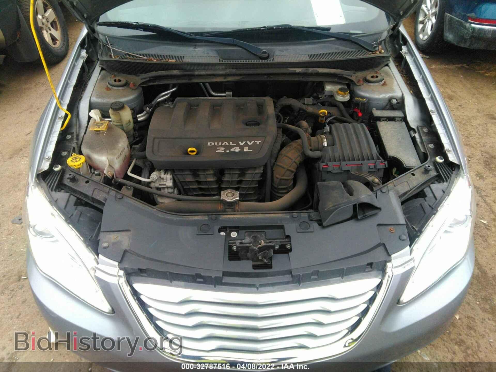 2013 CHRYSLER 200 - VIN: 1C3CCBAB2DN641647 - Фото 10