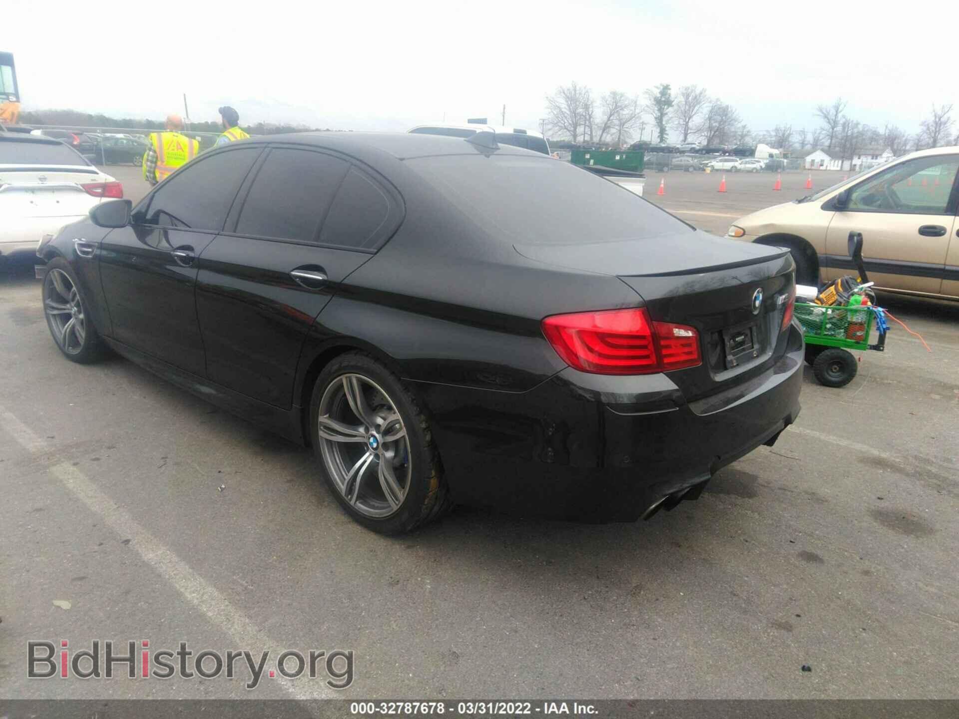 2013 BMW M5 - VIN: WBSFV9C59DC772632 - Фото 3