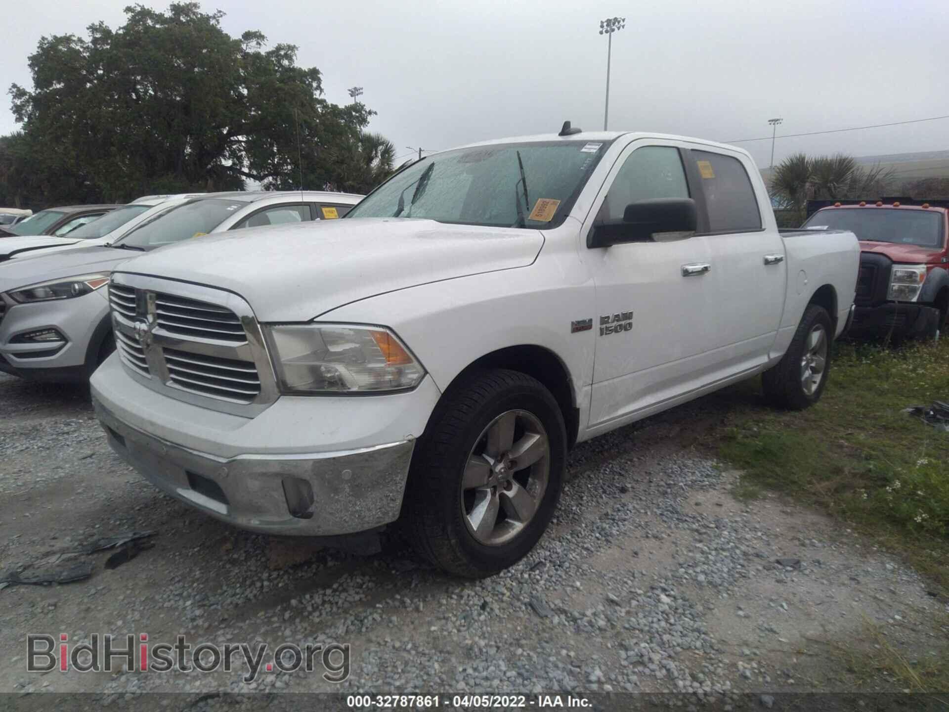 2018 RAM 1500 - VIN: 3C6RR6LT9JG194585 - Фото 2