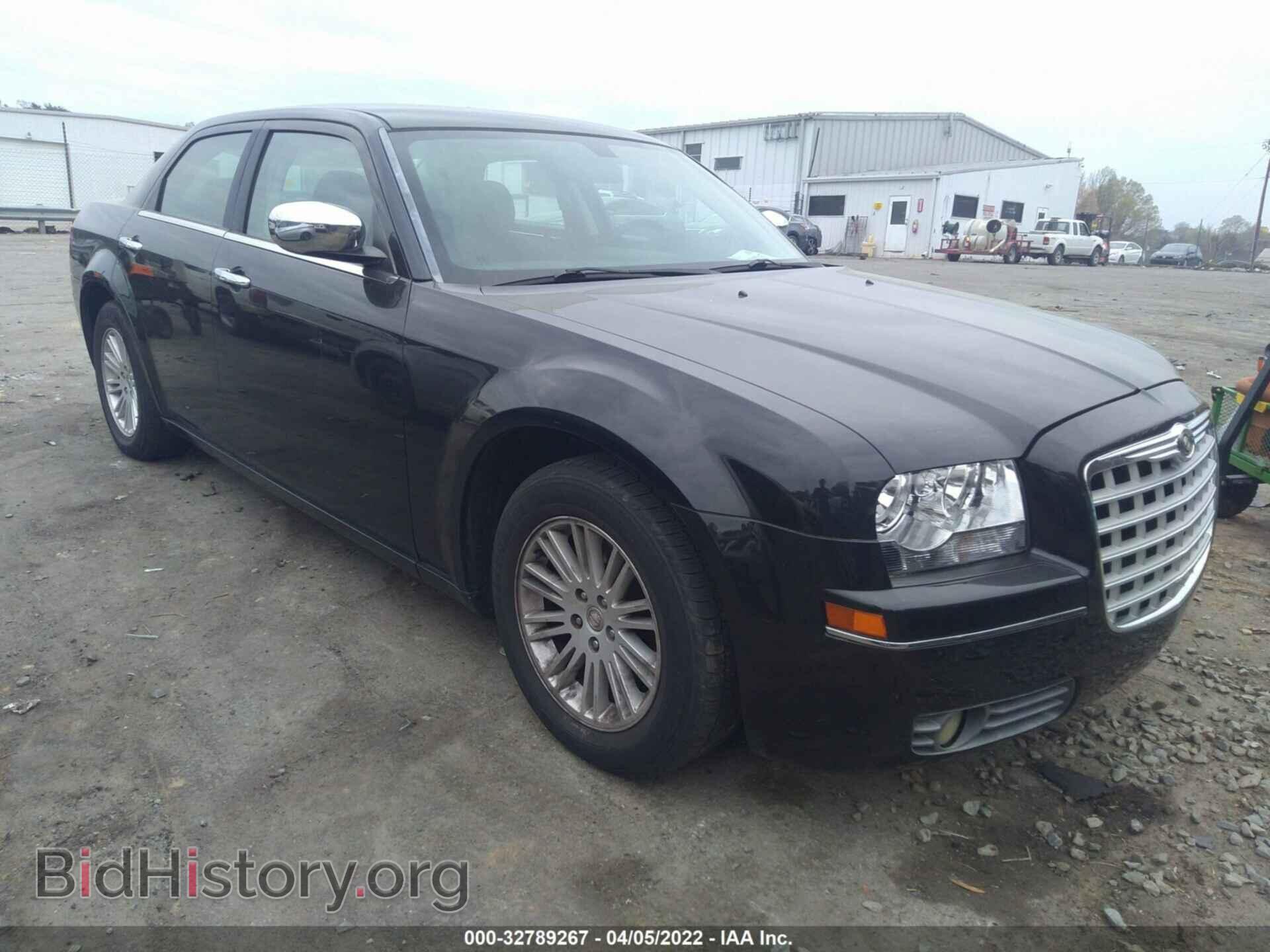 Photo 2C3CA4CD7AH284759 - CHRYSLER 300 2010