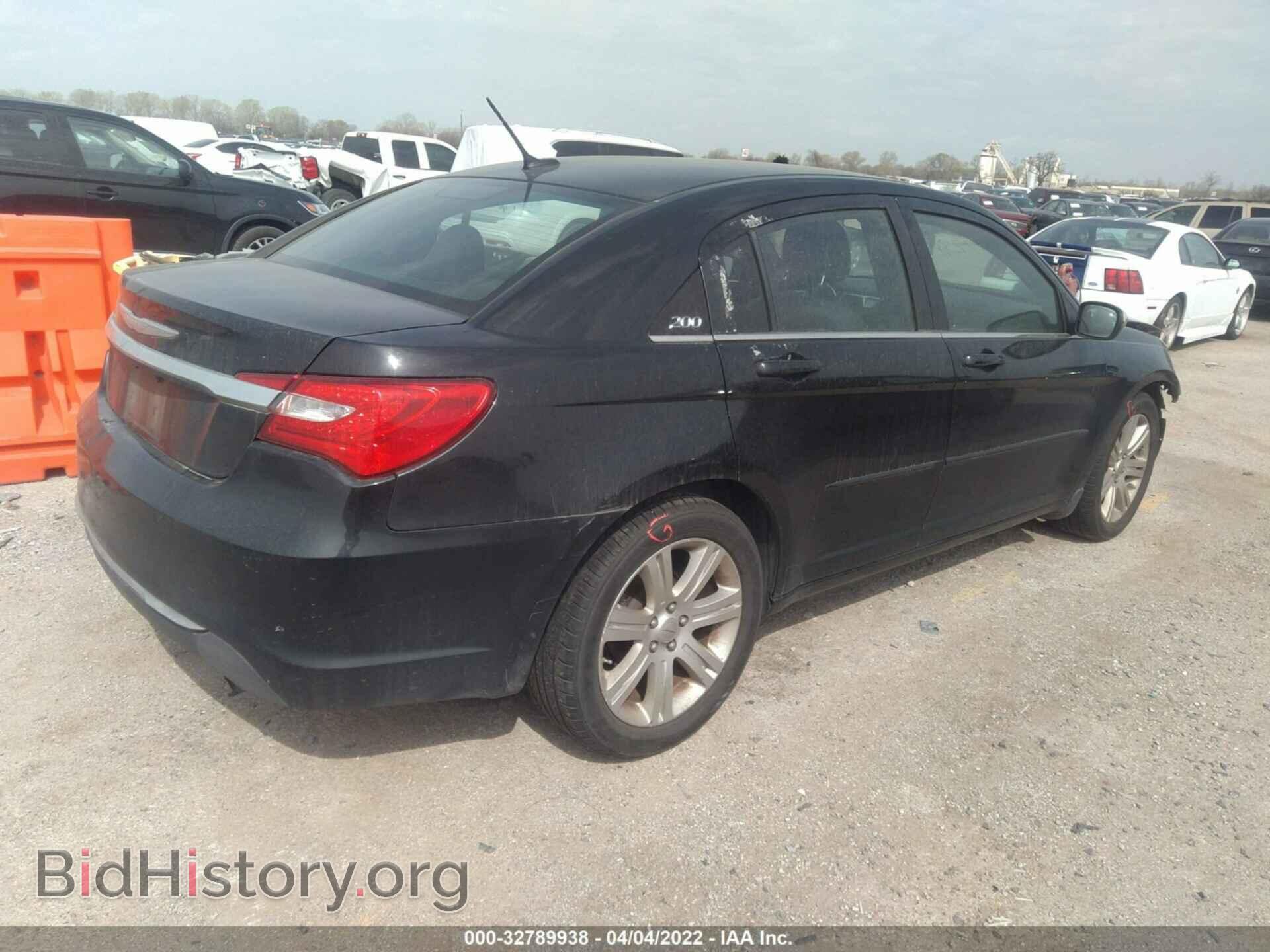 2013 CHRYSLER 200 - VIN: 1C3CCBBB5DN656464 - Фото 4