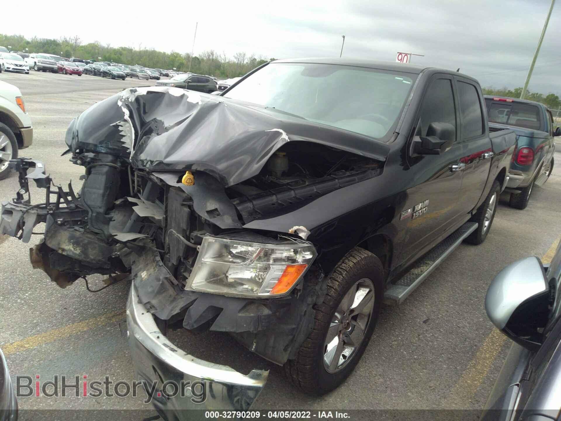 2017 RAM 1500 - VIN: 1C6RR6LT3HS514308 - Photo 2