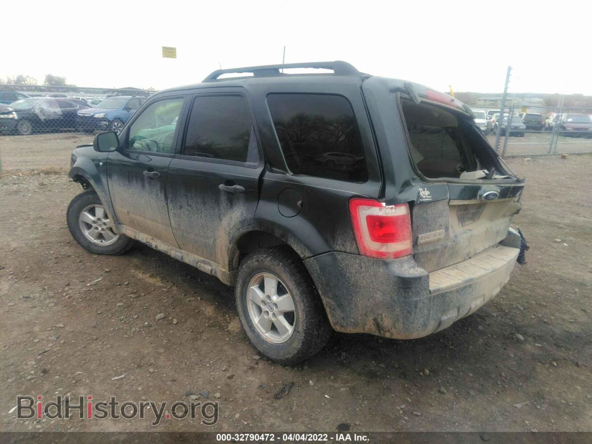 2008 FORD ESCAPE - VIN: 1FMCU93138KD86581 - Фото 3