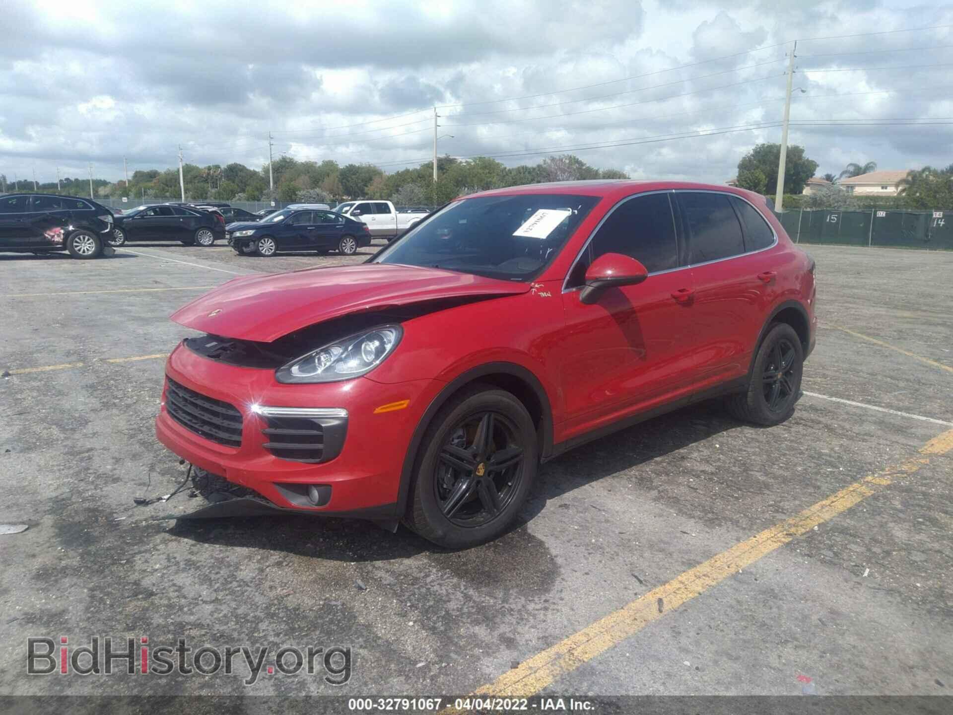 2017 PORSCHE CAYENNE - VIN: WP1AA2A25HKA90984 - Фото 2