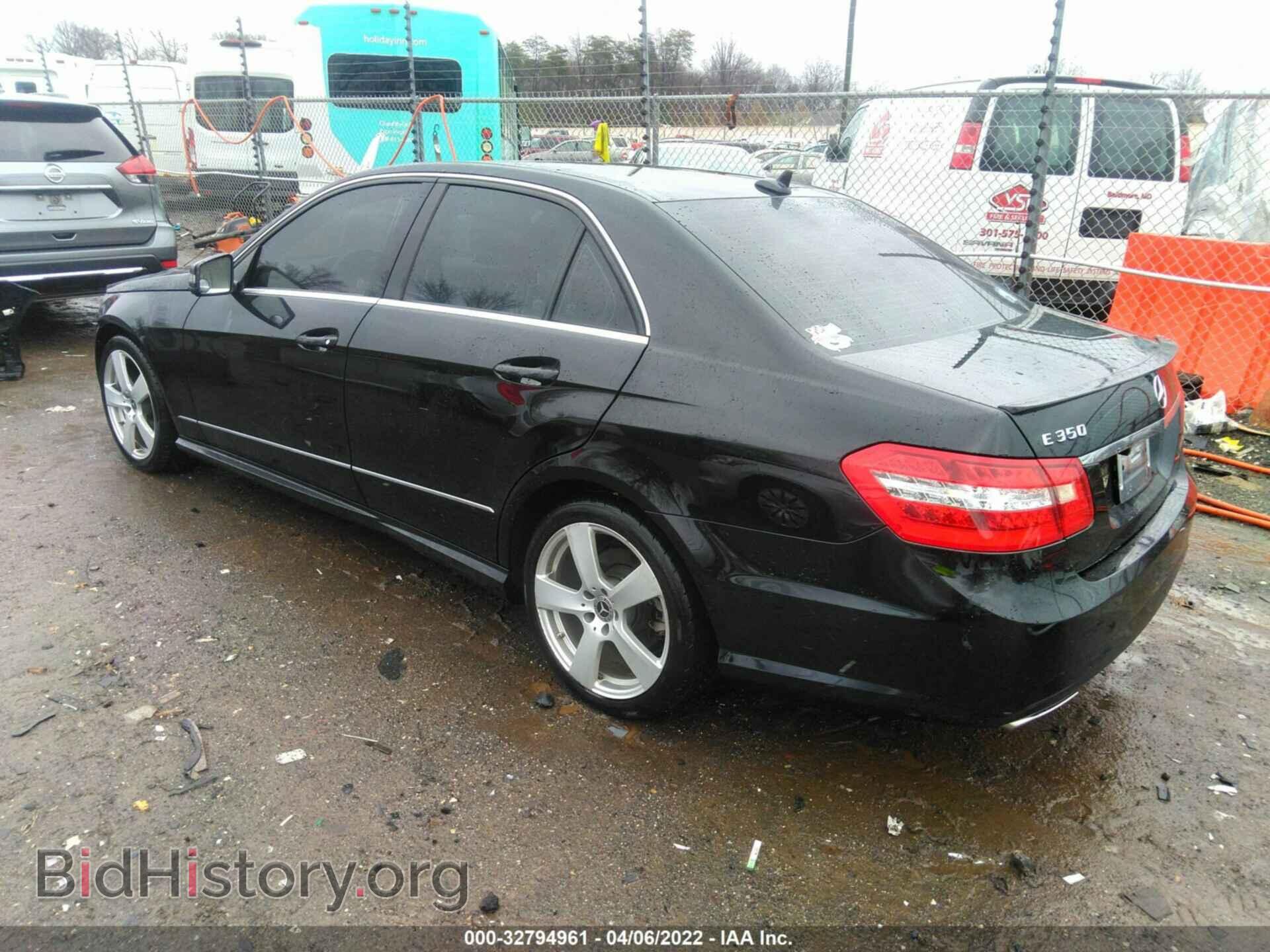 2011 MERCEDES-BENZ E-CLASS - VIN: WDDHF5GB2BA428743 - Фото 3