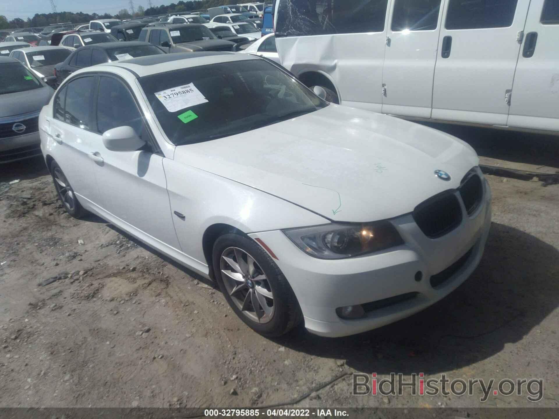 Photo WBAPH7G53ANM52219 - BMW 3 SERIES 2010