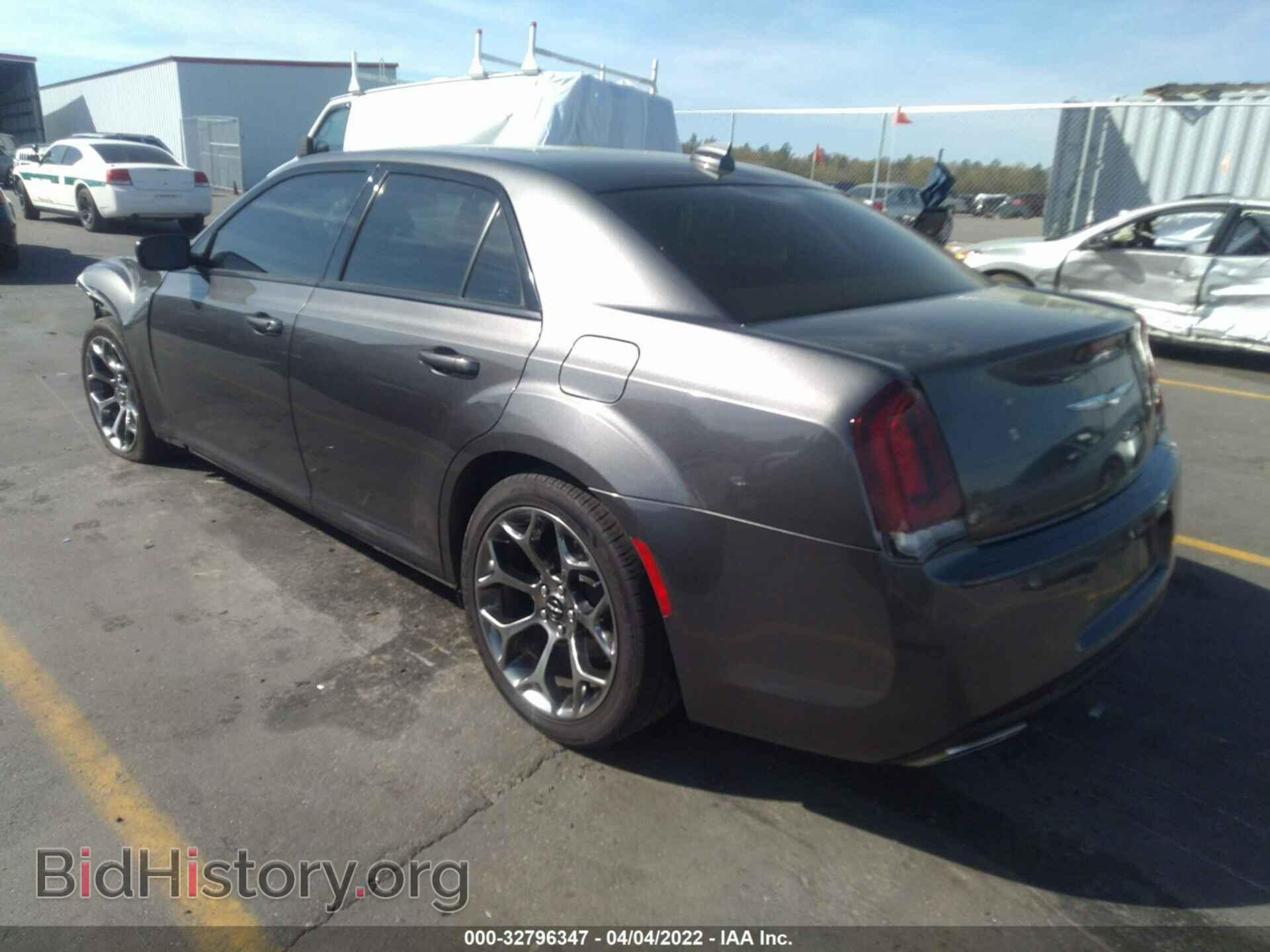 2015 CHRYSLER 300 - VIN: 2C3CCABG4FH882013 - Фото 3
