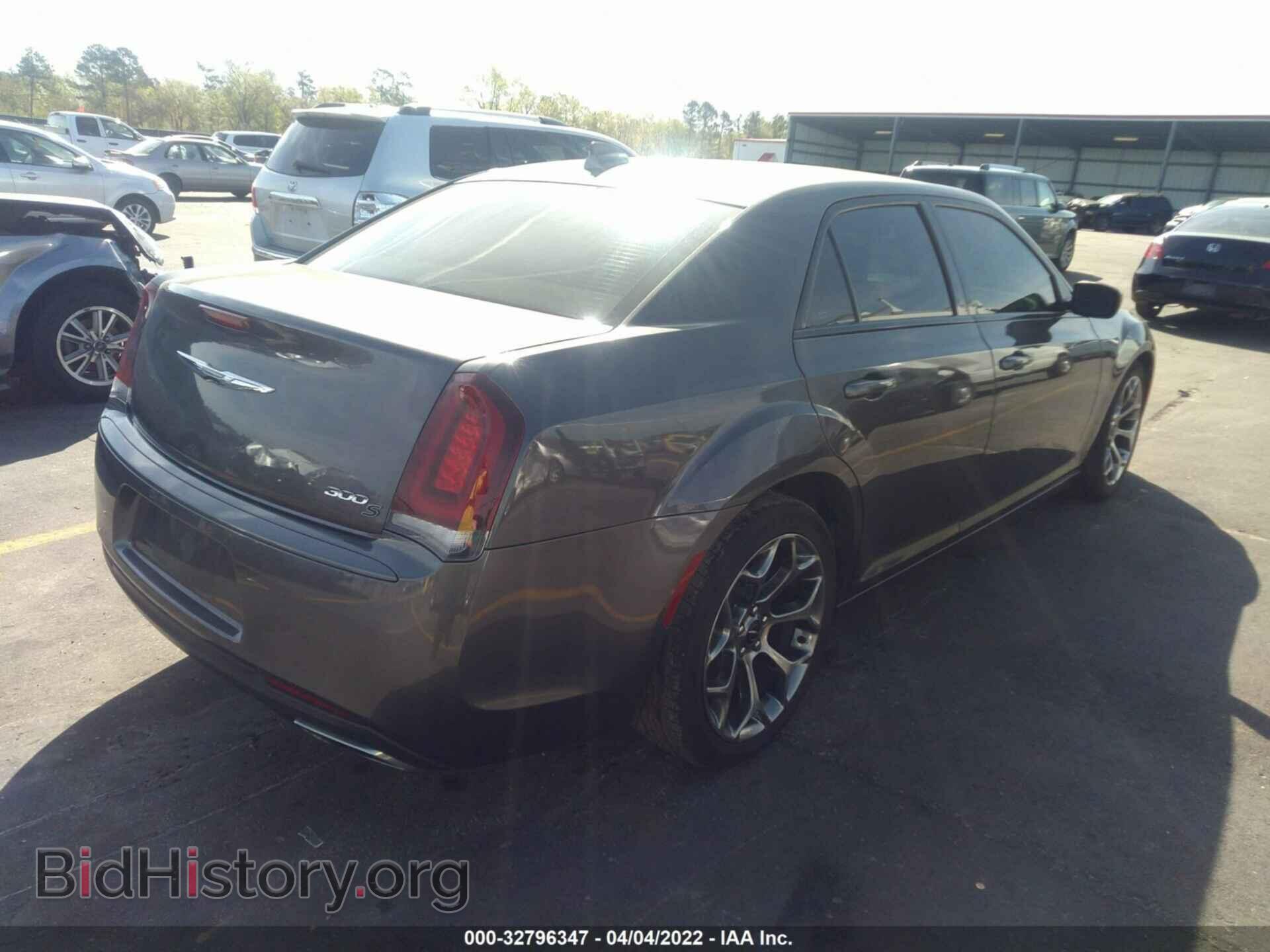 2015 CHRYSLER 300 - VIN: 2C3CCABG4FH882013 - Фото 4