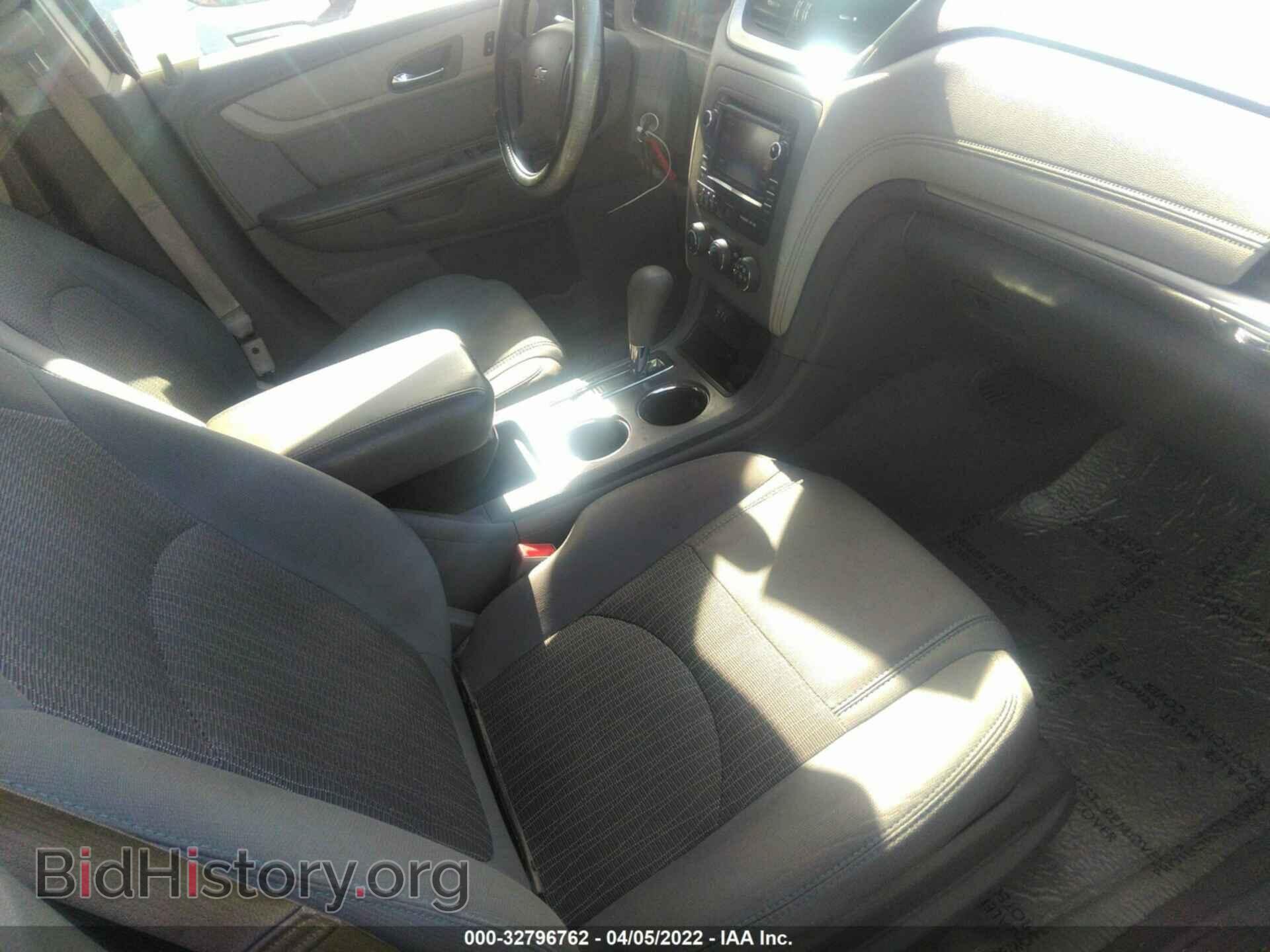 2014 CHEVROLET TRAVERSE - VIN: 1GNKRFKD1EJ367810 - Фото 5