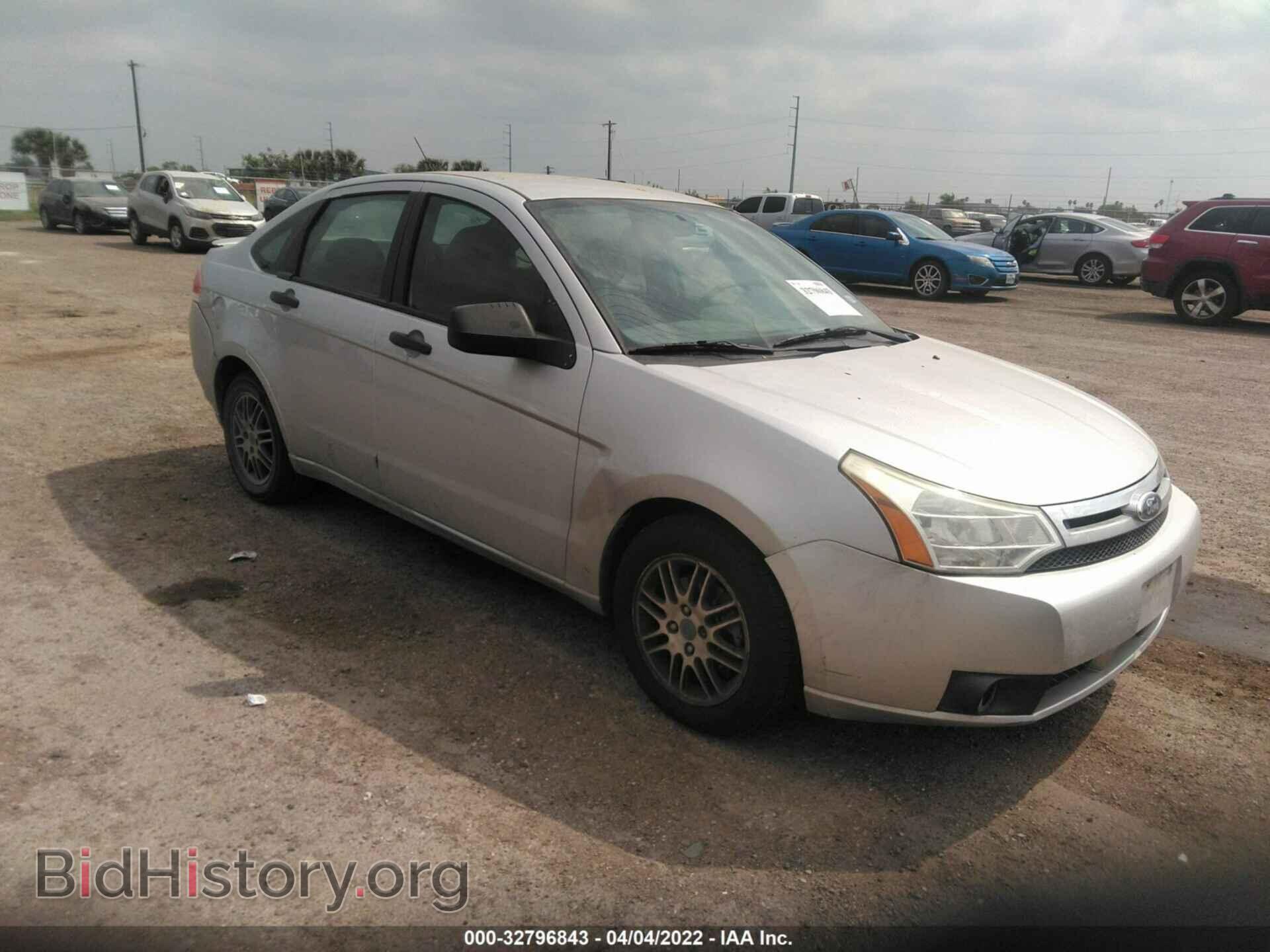 Photo 1FAHP3FN9BW126799 - FORD FOCUS 2011
