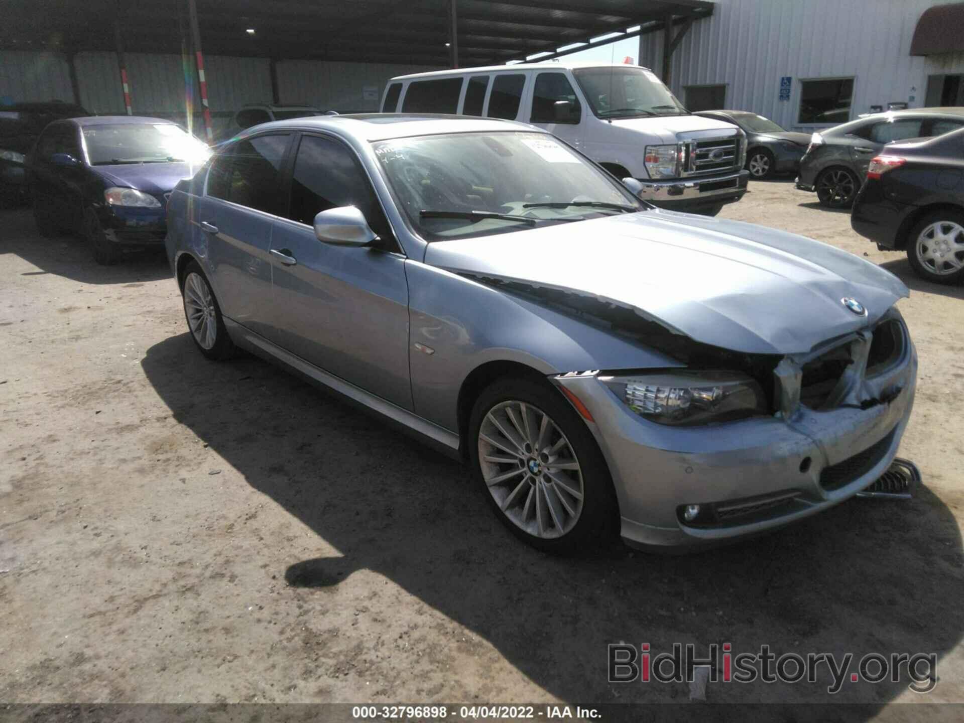 Photo WBAPN7C54BA779784 - BMW 3 SERIES 2011