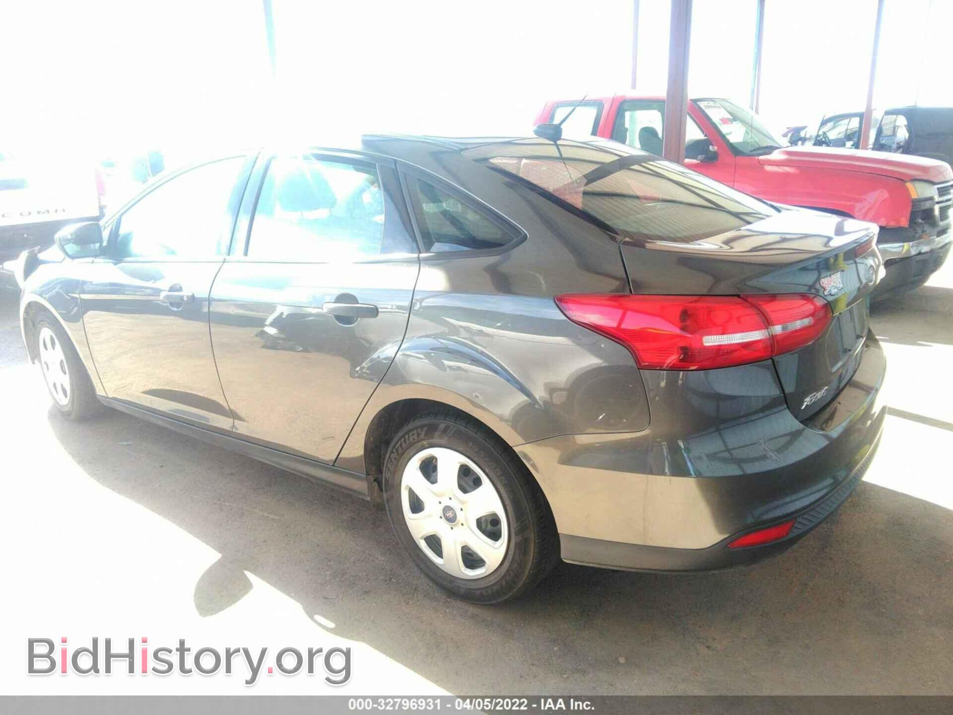 2017 FORD FOCUS - VIN: 1FADP3E23HL244556 - Фото 3
