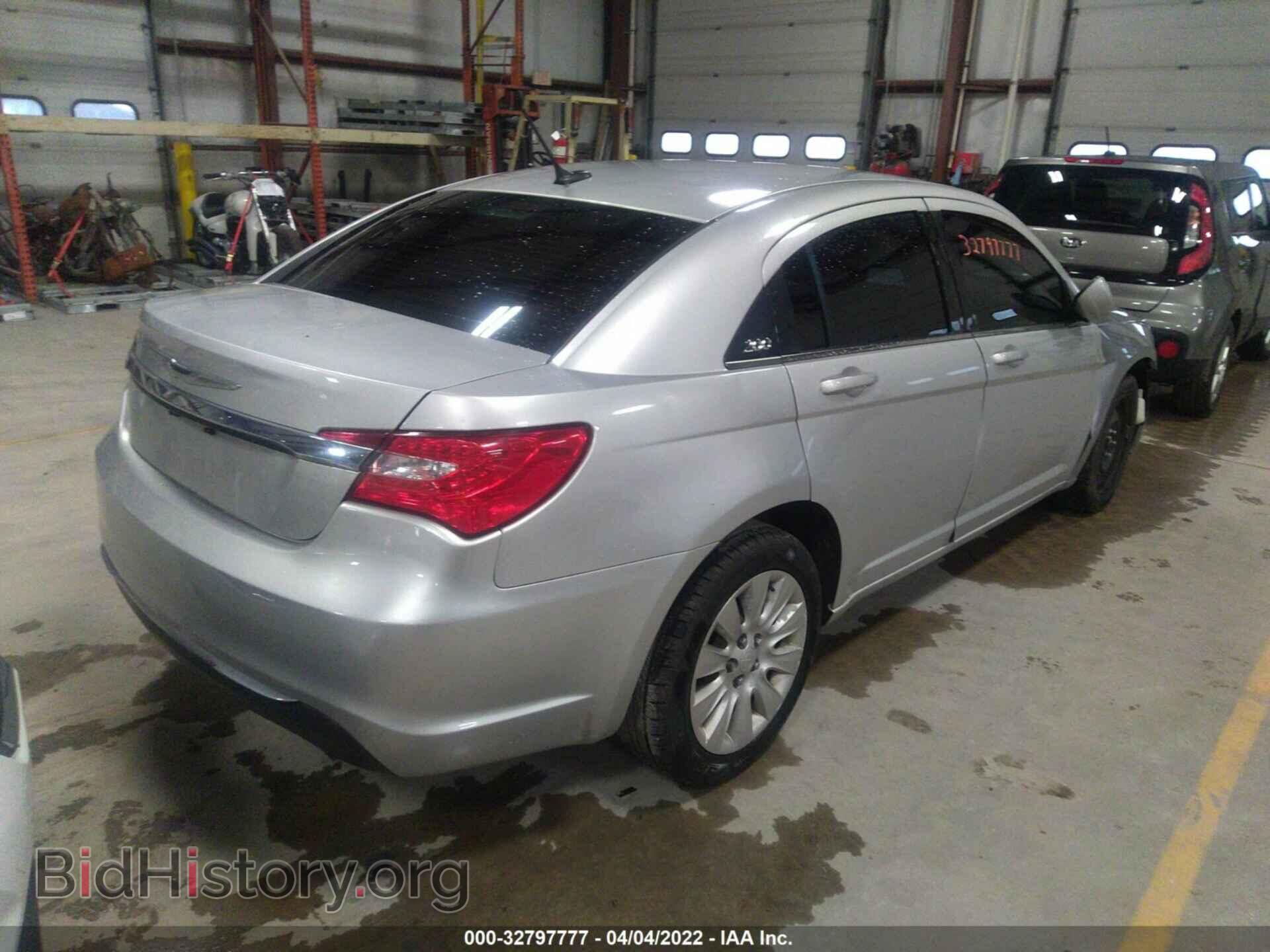2012 CHRYSLER 200 - VIN: 1C3CCBAB0CN292602 - Фото 4
