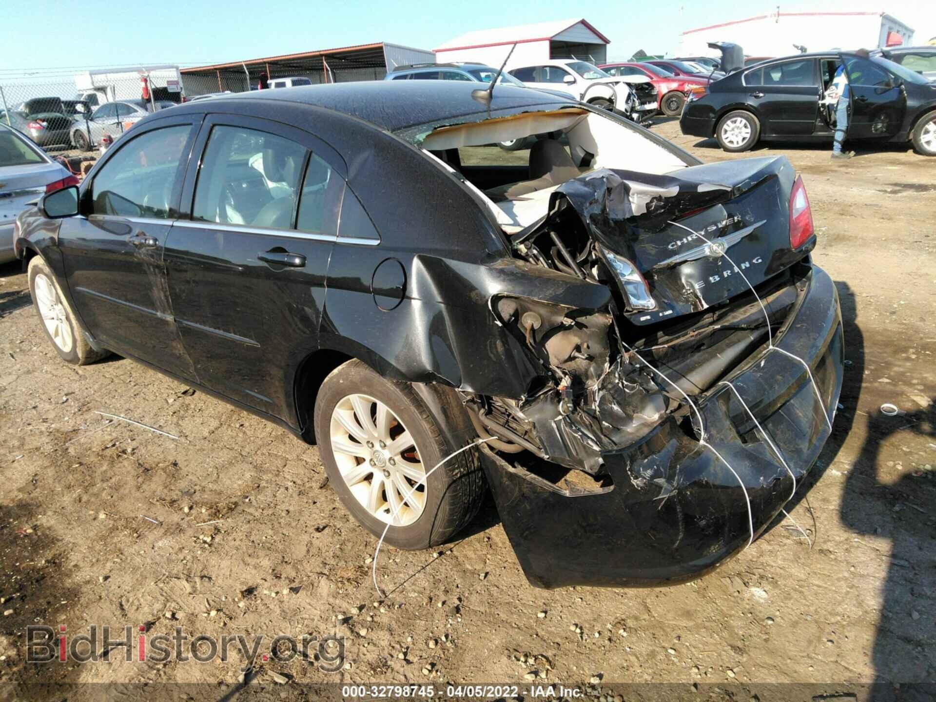 2010 CHRYSLER SEBRING - VIN: 1C3CC5FB5AN165299 - Фото 3