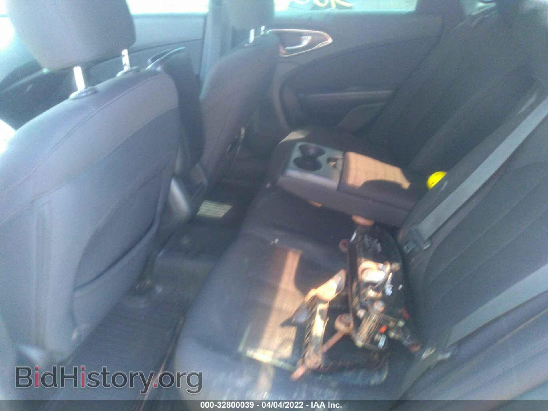 2015 CHRYSLER 200 - VIN: 1C3CCCAB5FN726720 - Фото 8