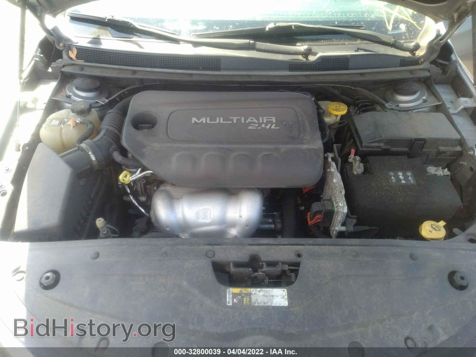 2015 CHRYSLER 200 - VIN: 1C3CCCAB5FN726720 - Фото 10