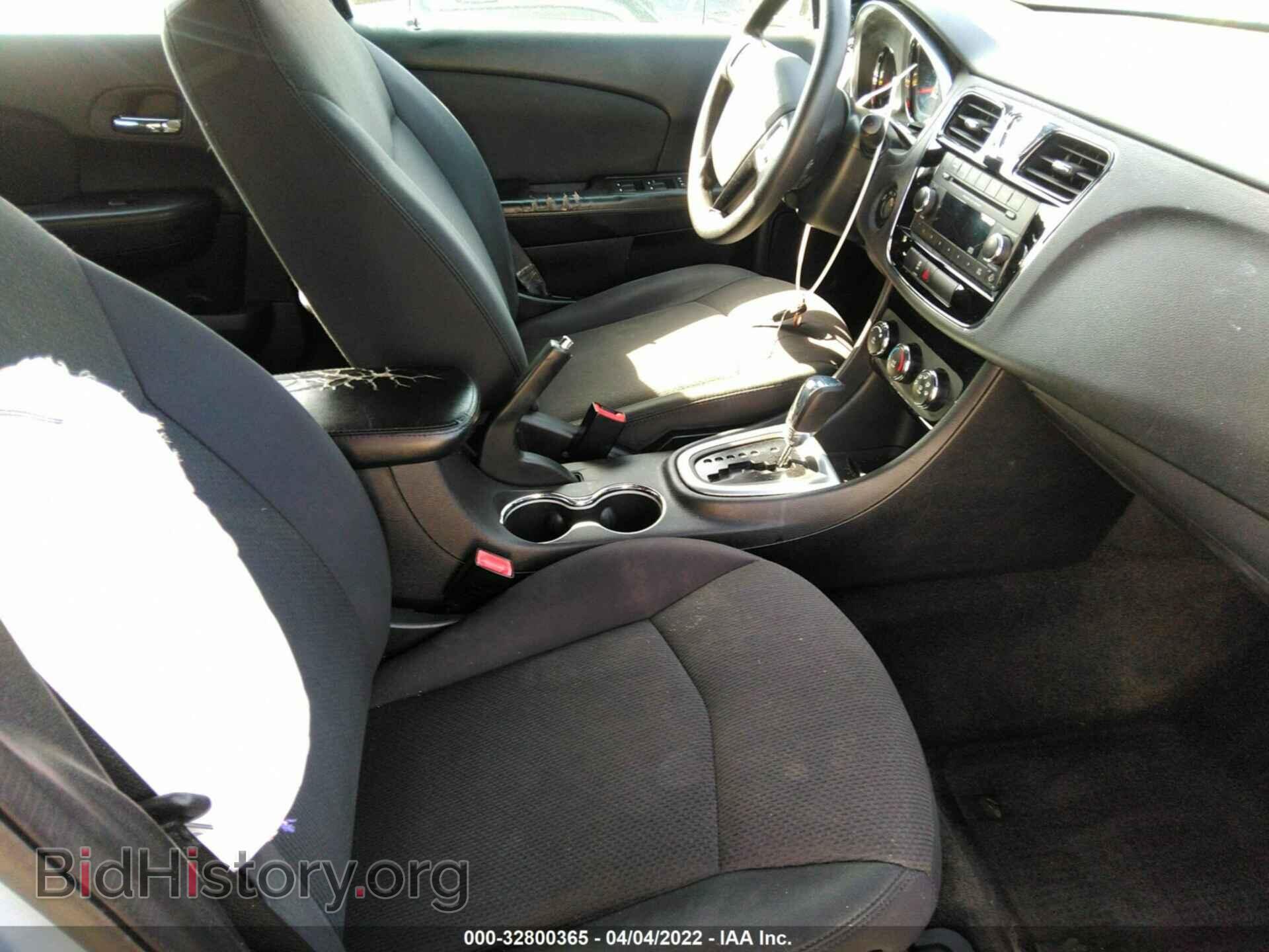 2012 CHRYSLER 200 - VIN: 1C3CCBAB3CN229350 - Фото 5