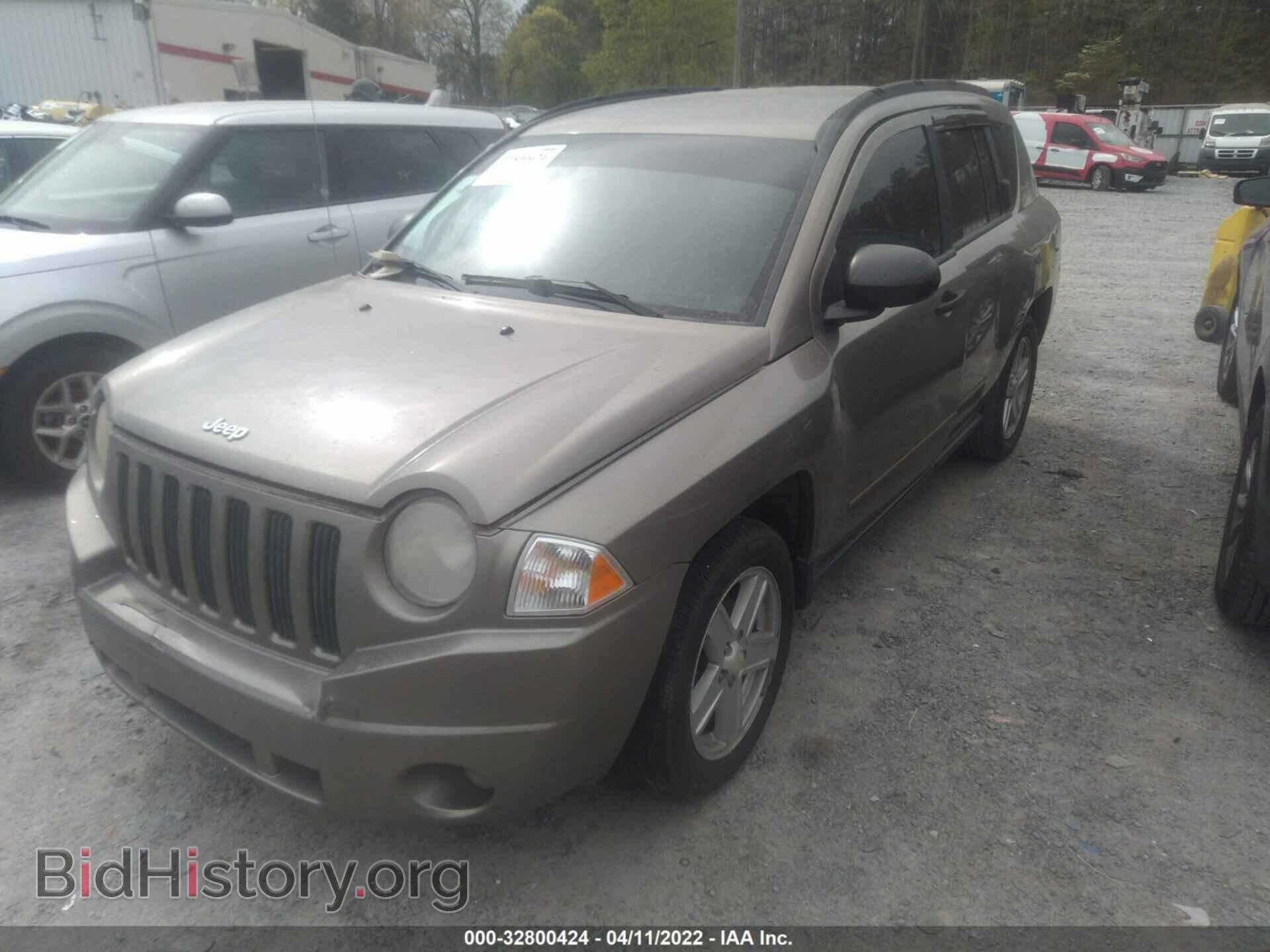 2008 JEEP COMPASS - VIN: 1J8FT47088D521916 - Фото 2