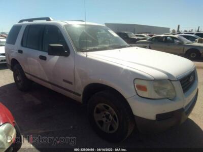 2006 Ford EXPLORER XLS, white — VIN 1FMEU72E56UB03990, IAAI