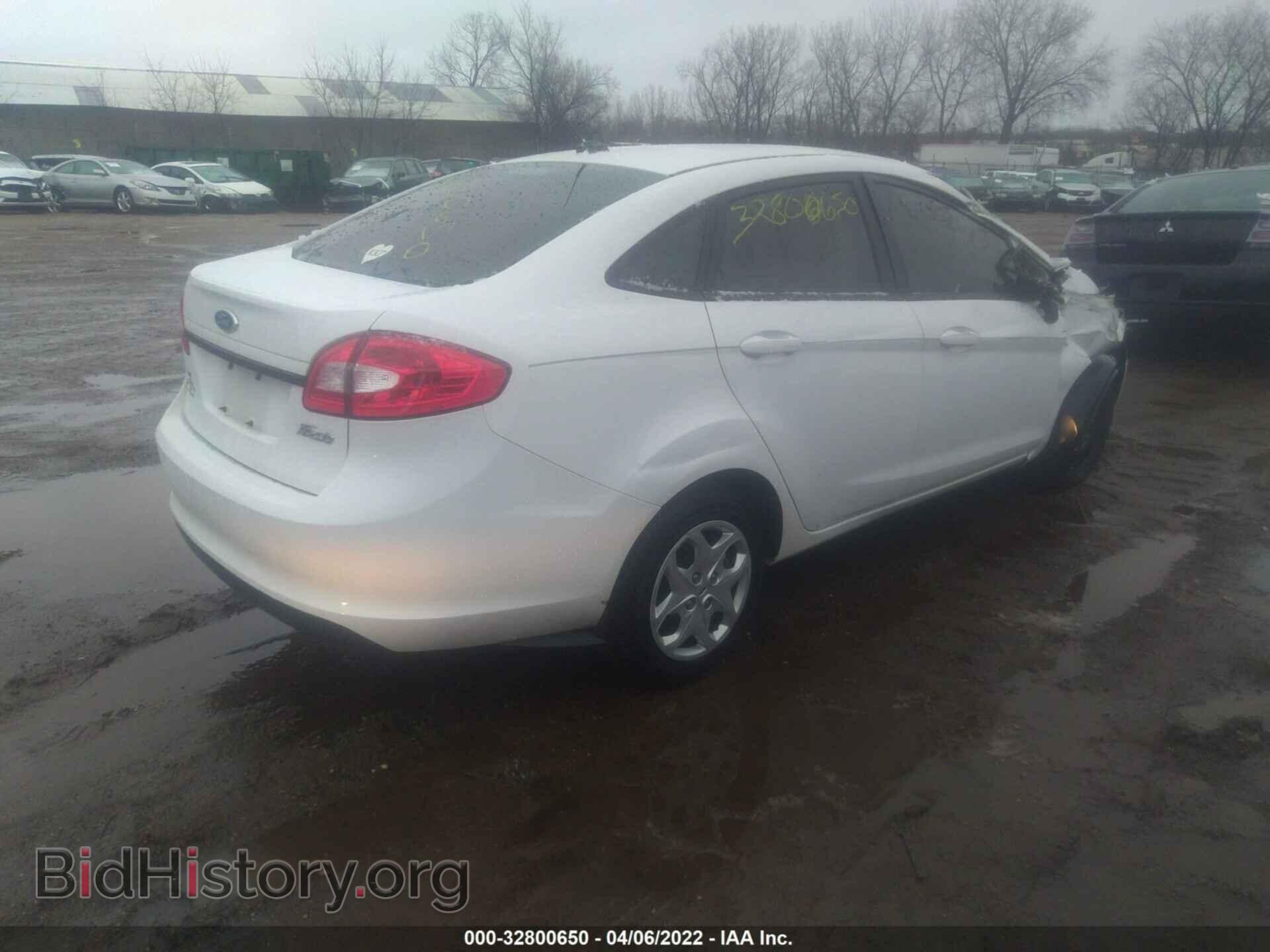 2013 FORD FIESTA - VIN: 3FADP4BJ0DM214828 - Фото 4