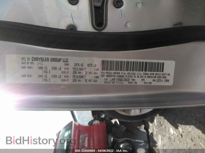 2011 Jeep COMPASS (VIN 1J4NF1FB5BD136522) — photo 9 of 11