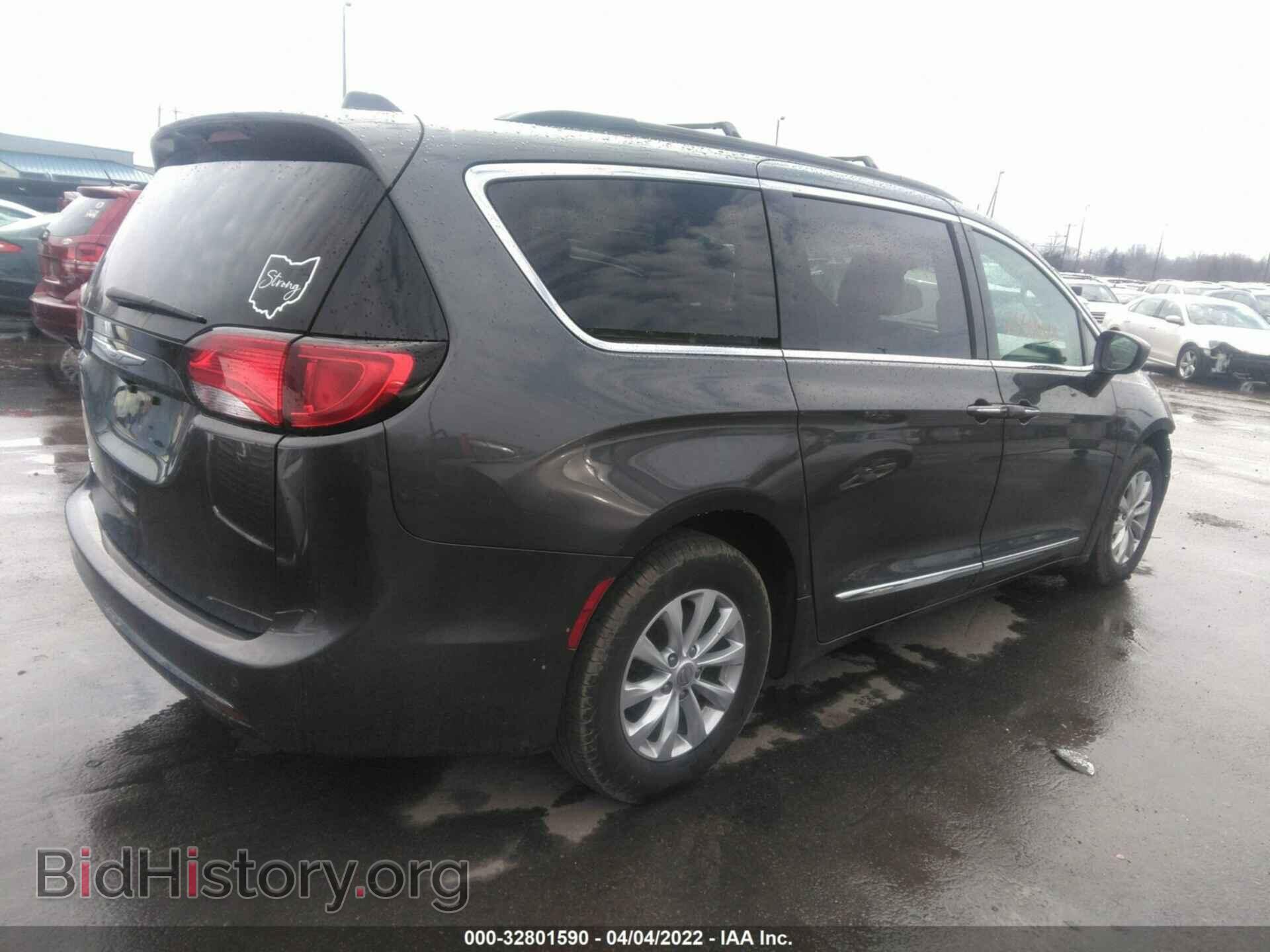 2017 CHRYSLER PACIFICA - VIN: 2C4RC1BGXHR759075 - Фото 4