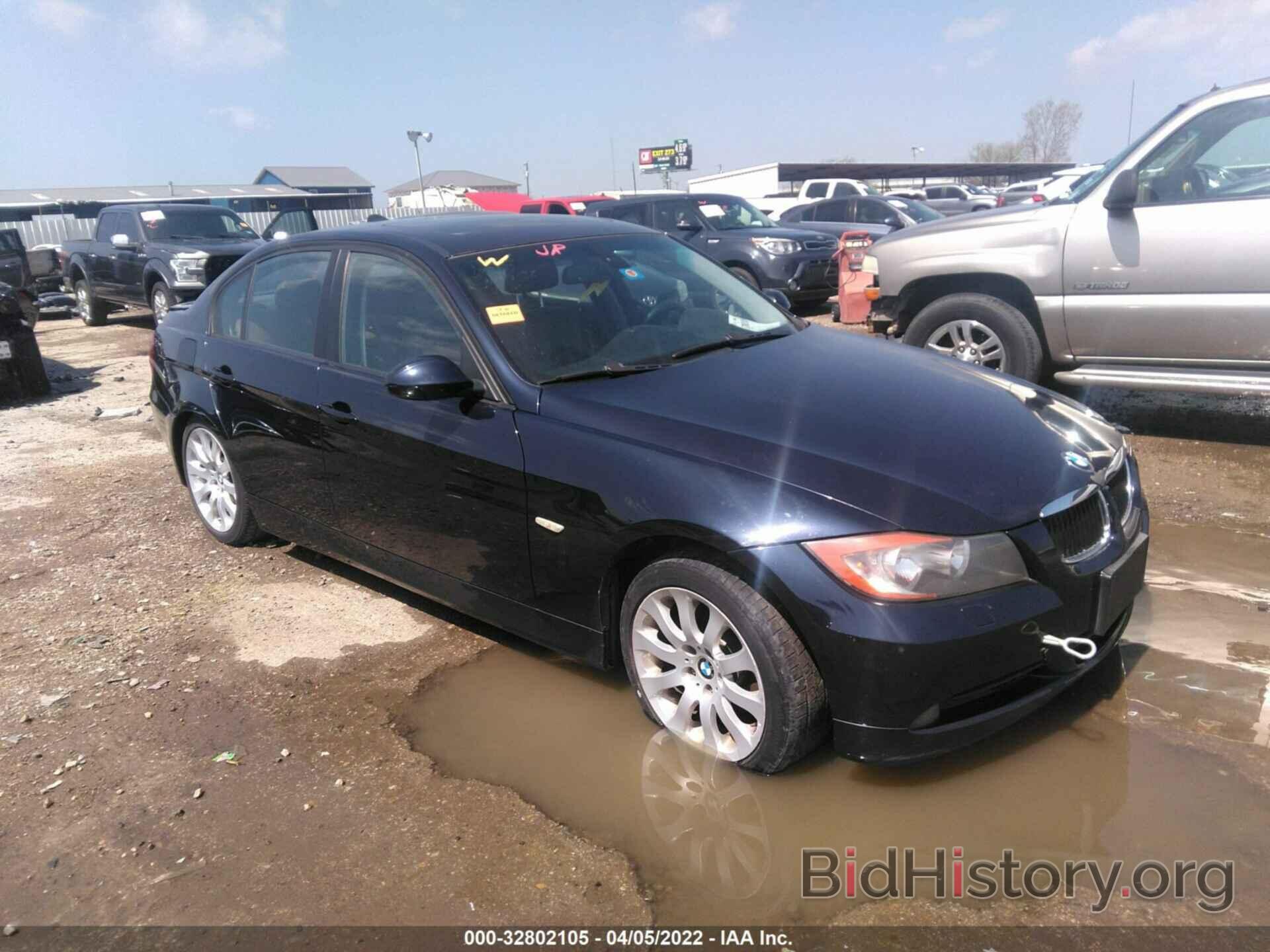 Photo WBAVC93527KZ71568 - BMW 3 SERIES 2007