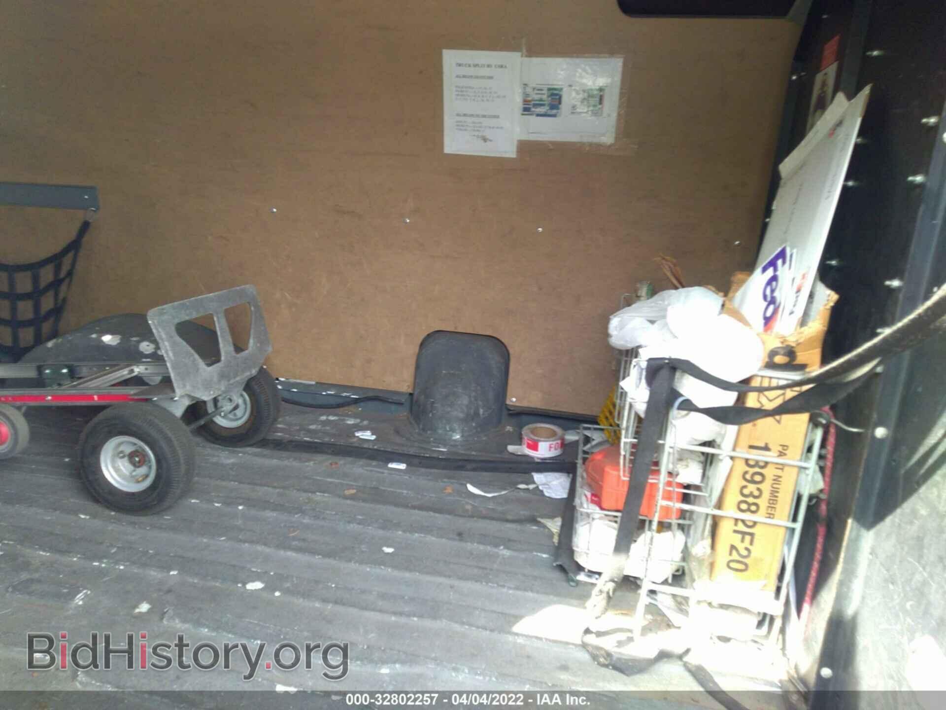 2010 FORD ECONOLINE CARGO VAN - VIN: 1FTNE1EW0ADA91906 - Фото 8