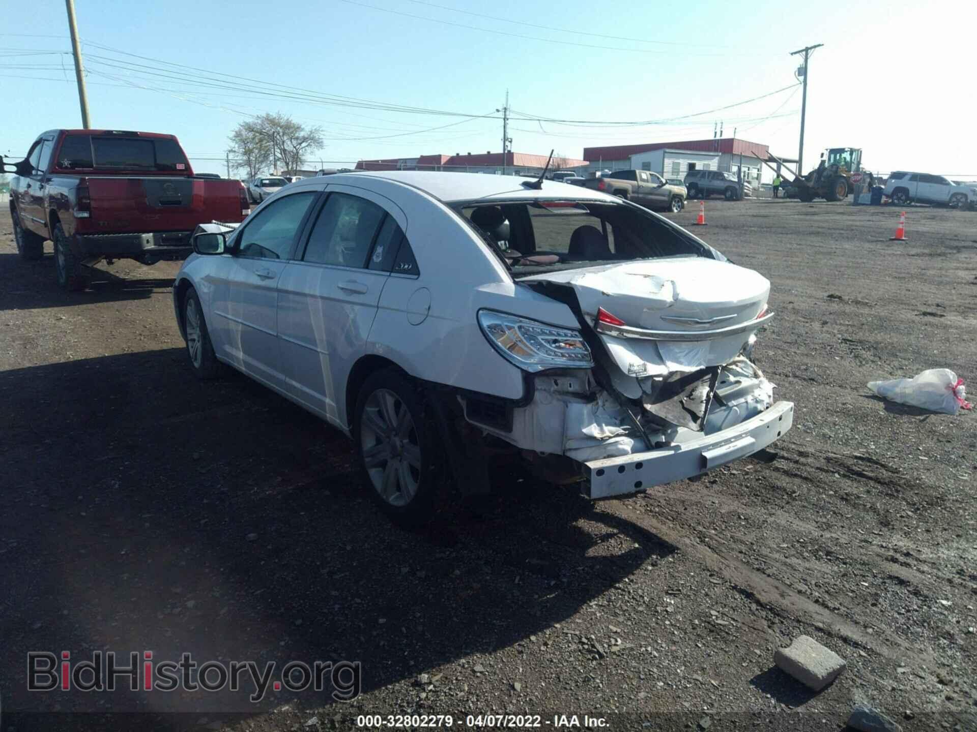 2013 CHRYSLER 200 - VIN: 1C3CCBBB1DN656039 - Photo 3